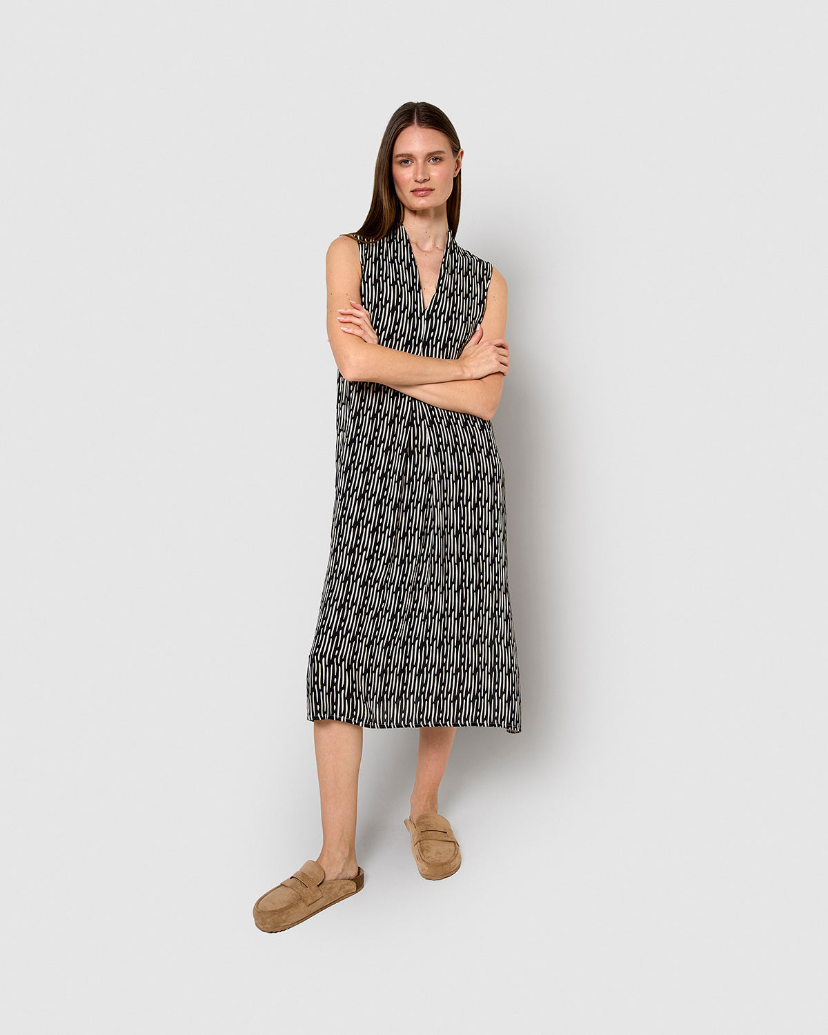 Vestido midi bambula detalles plisados malibu beige