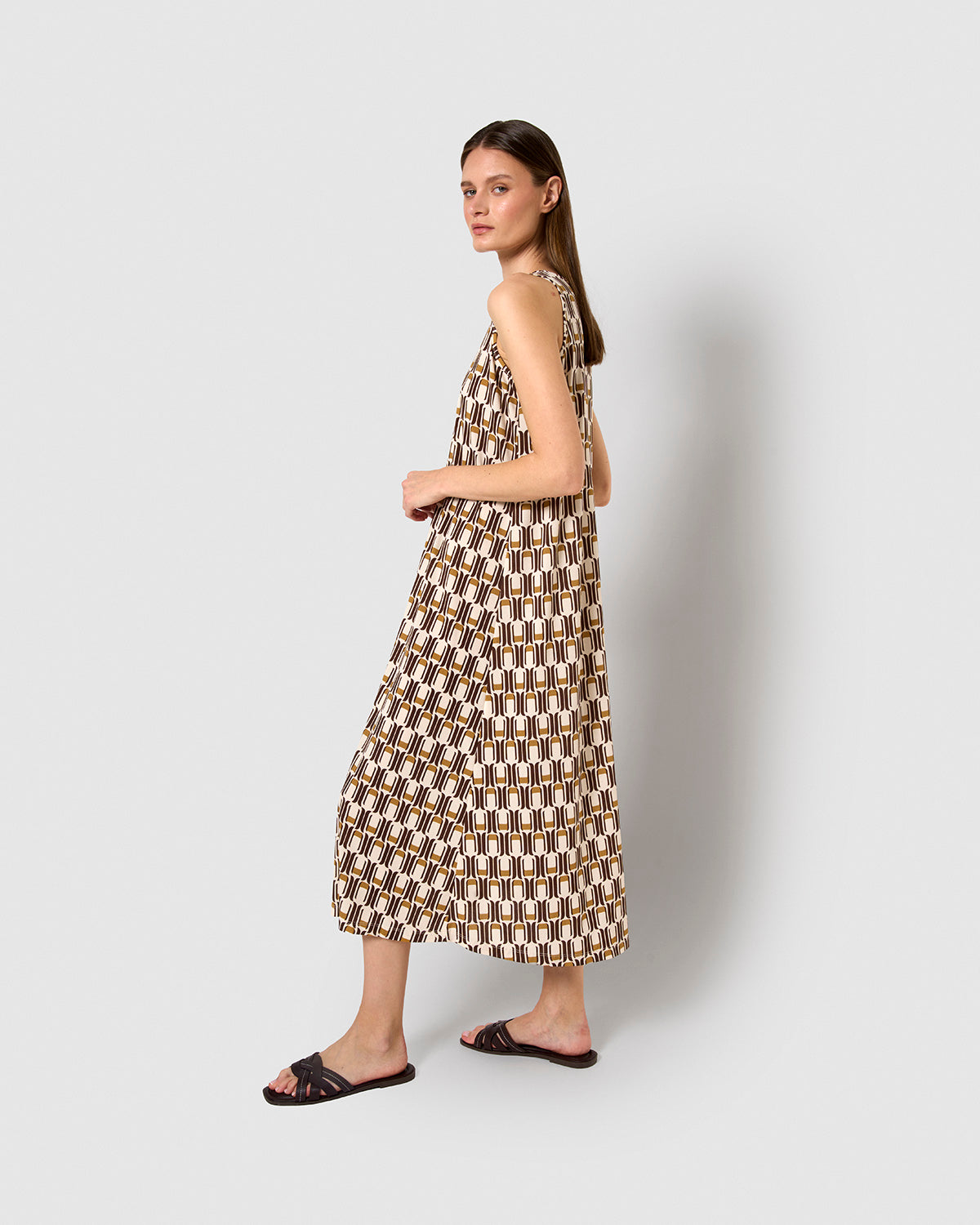 Vestido largo tirantes crepe suede ocre