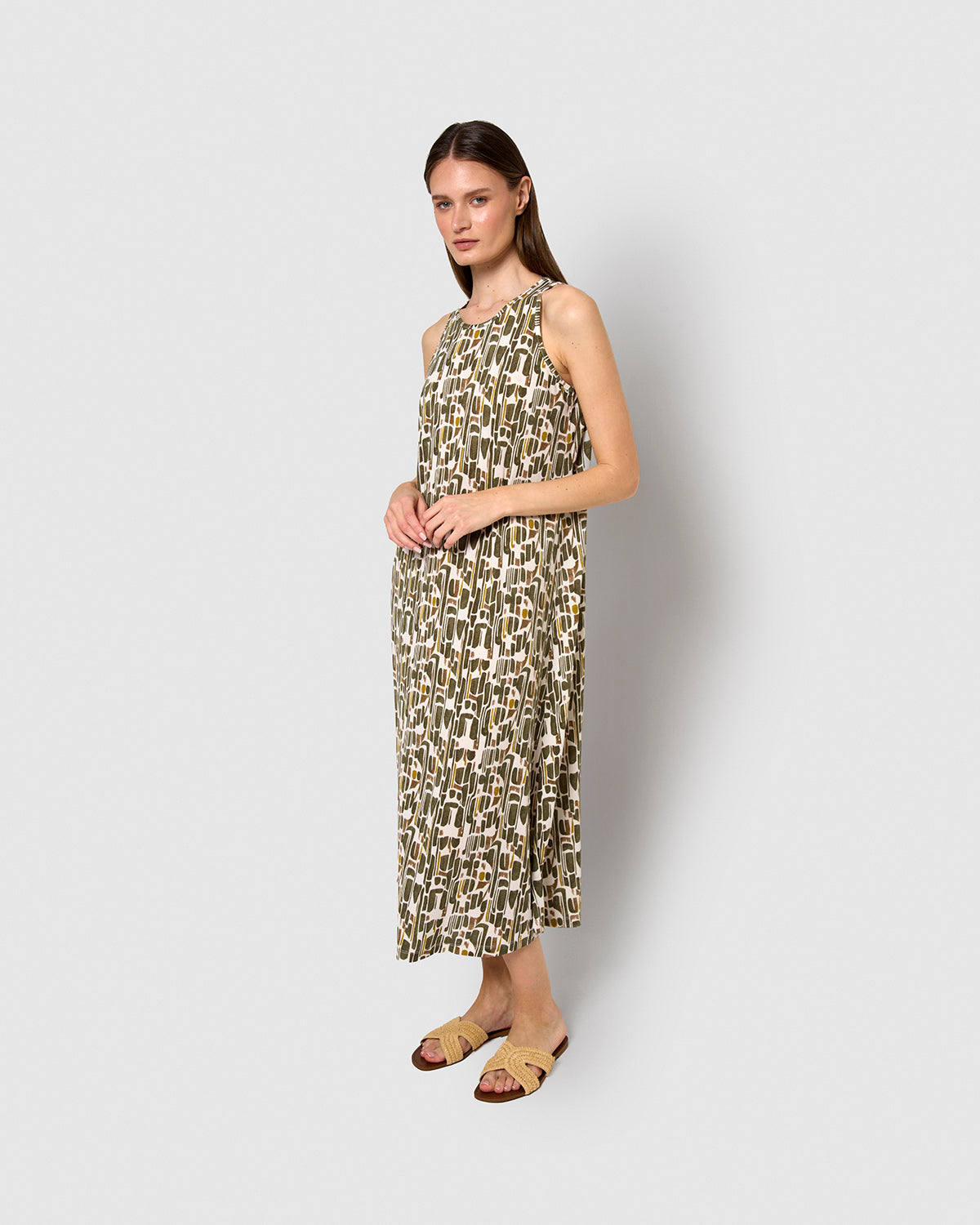 Vestido largo tirantes crepe vanya verde cacería