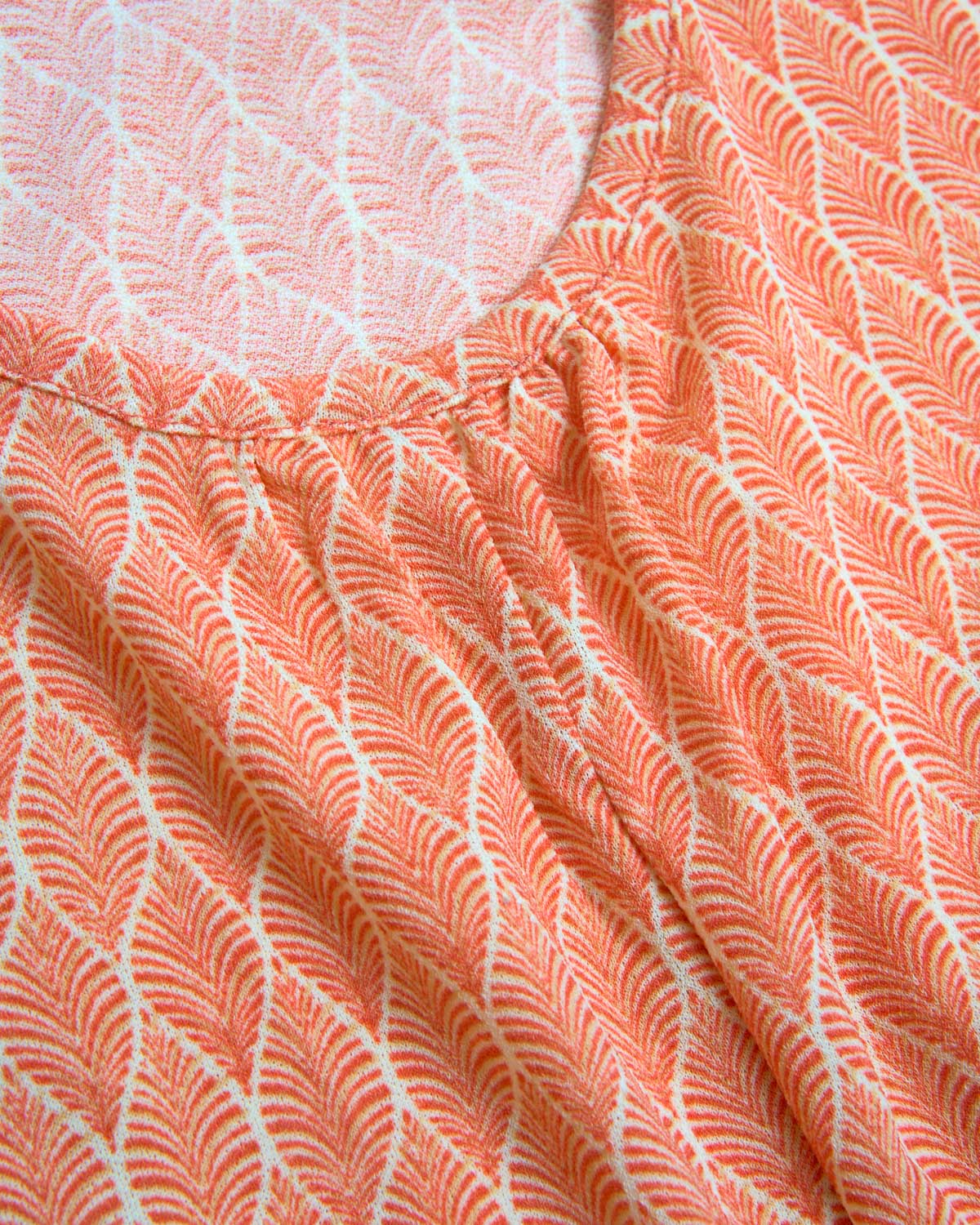 Vestido corto tirantes crepe mantra caldera
