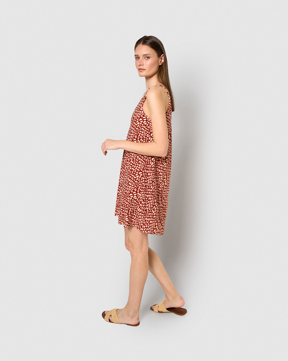 Vestido corto tirantes crepe serum teja