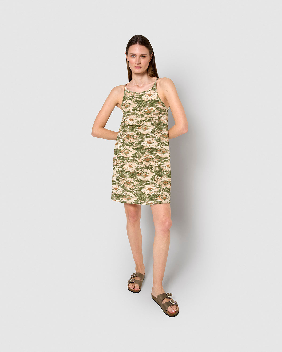Vestido corto tirantes crepe magnus verde