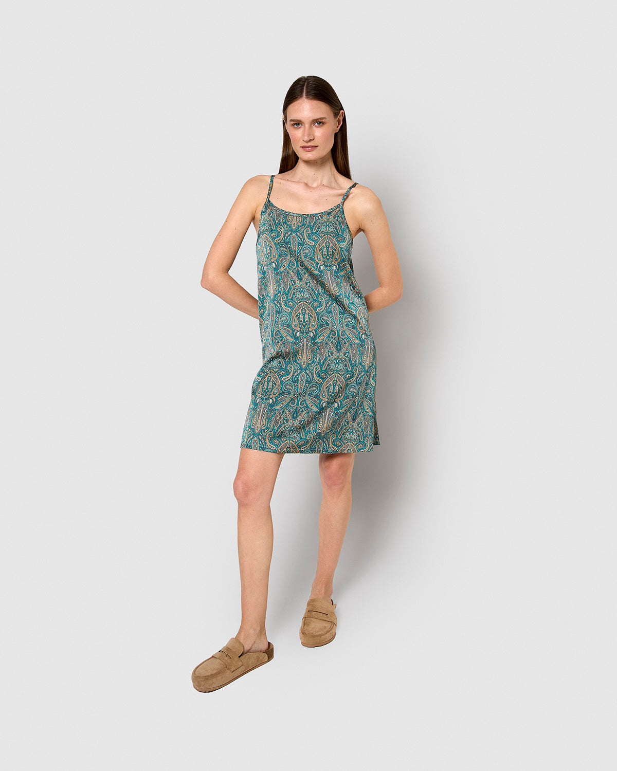Vestido corto satén renata agua marina