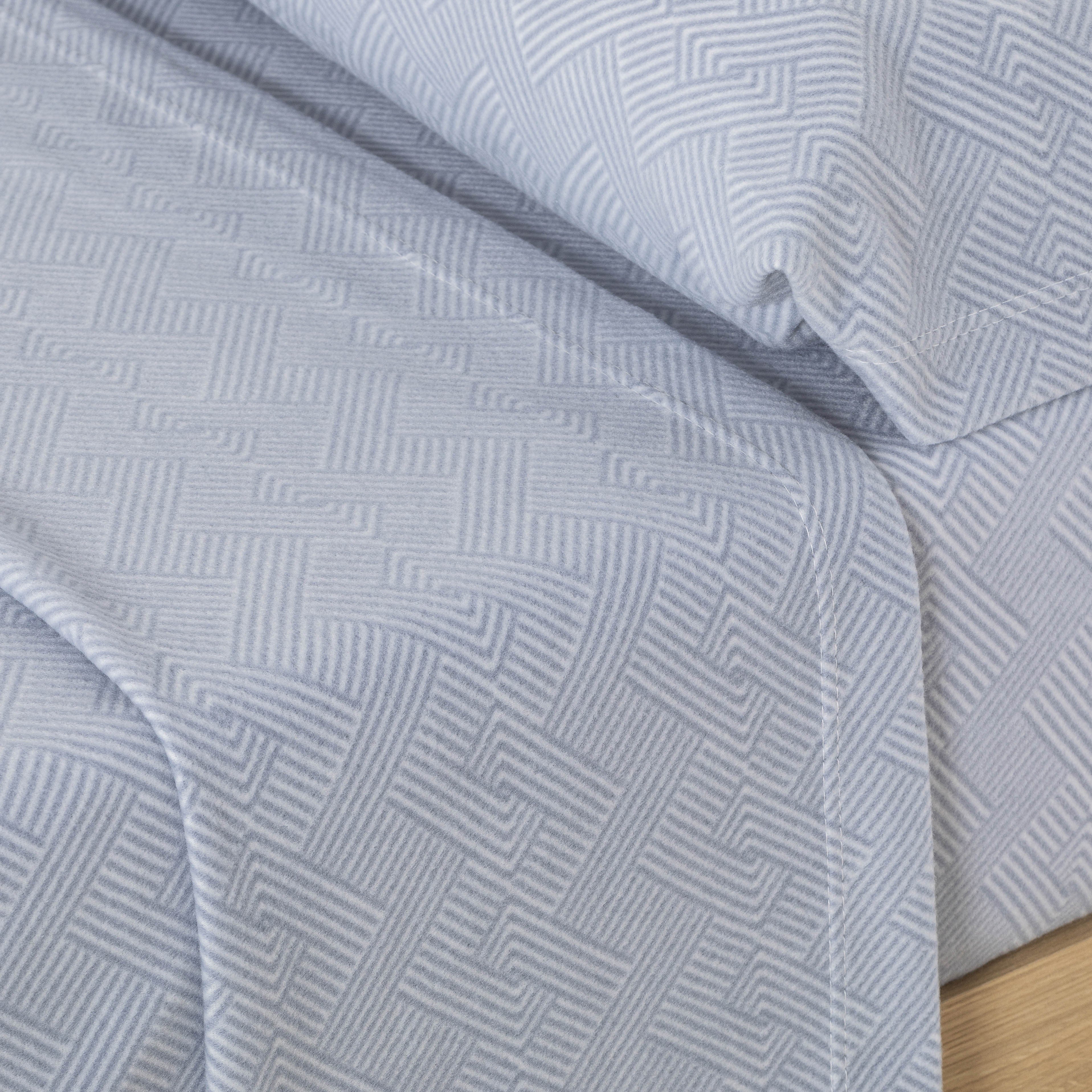 Oscar Indigo Pyrenees Sheet Set