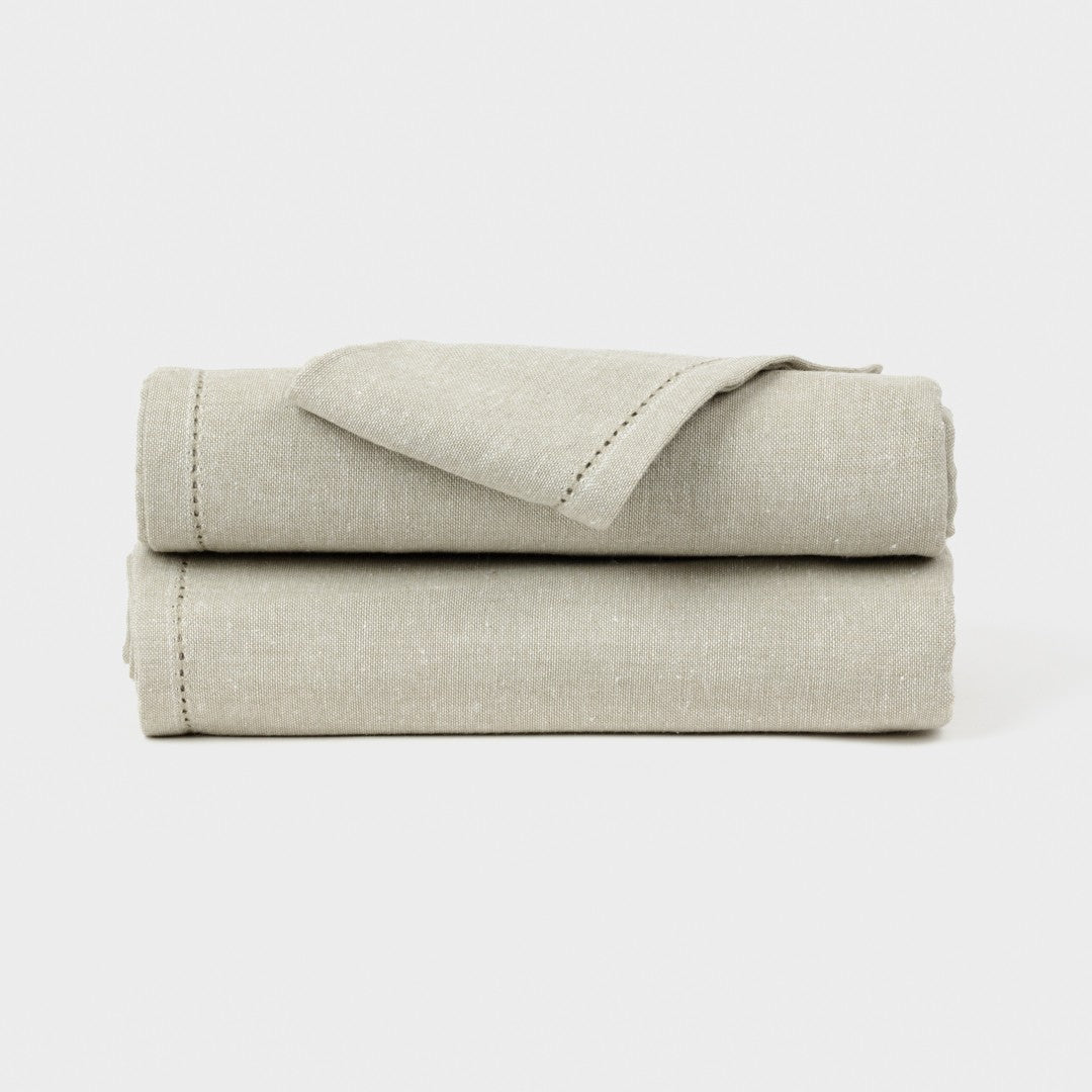 Toalha de mesa cinza