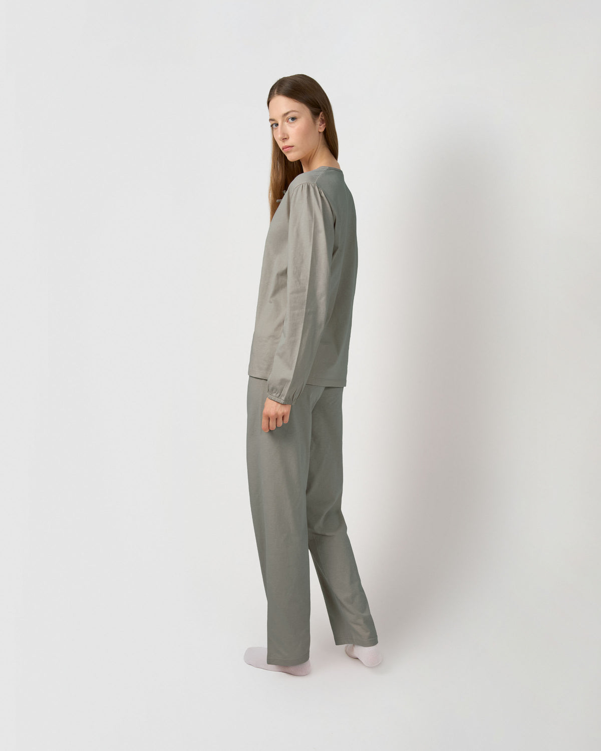 Pigiama lungo in cotone con fiocco grigio