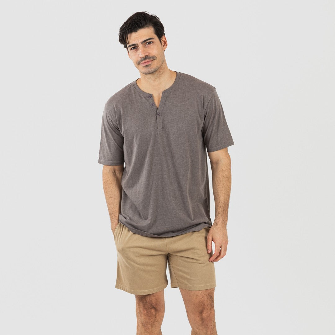 Pijama corto hombre con botones topo arena