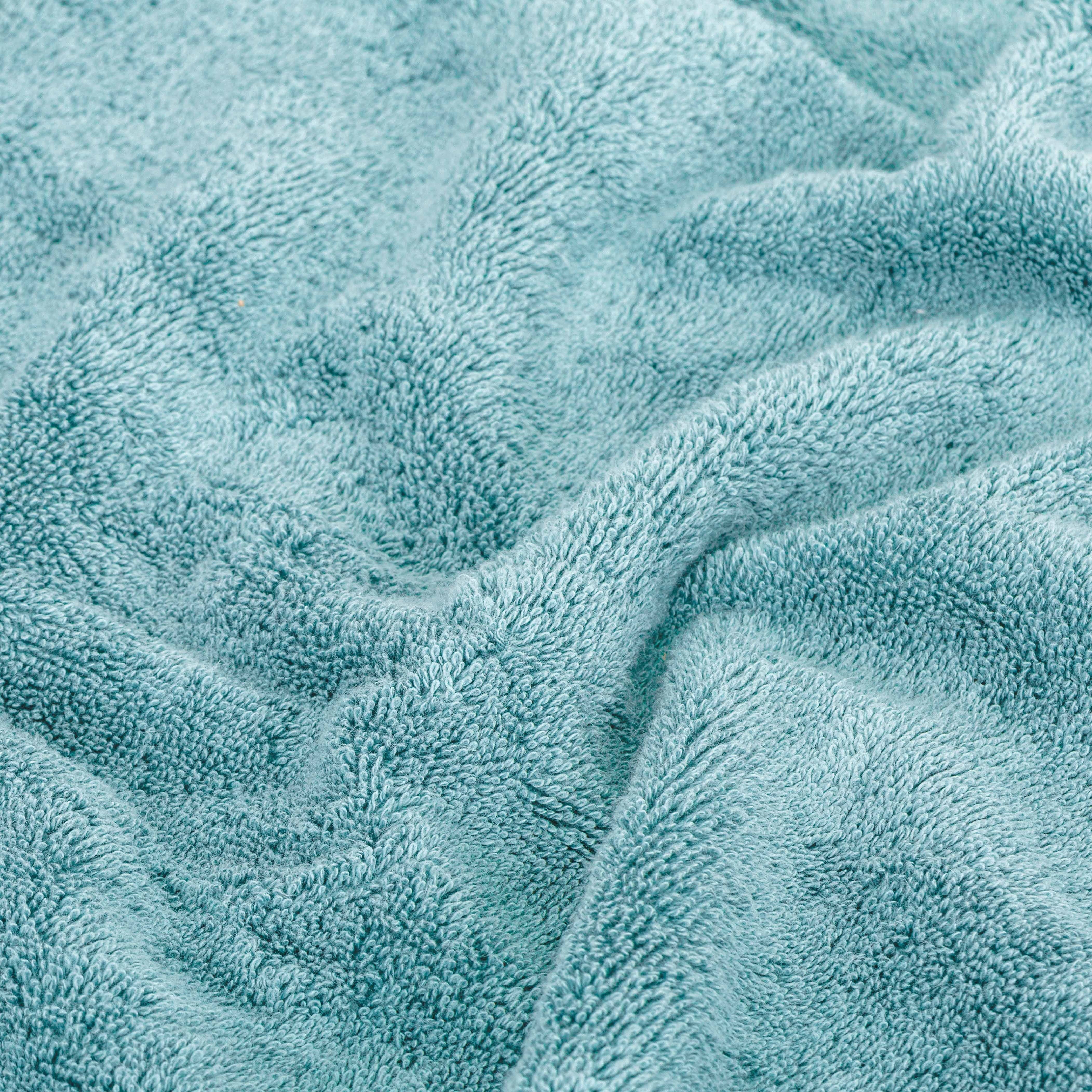 Toalla de baño 700gr agua marina