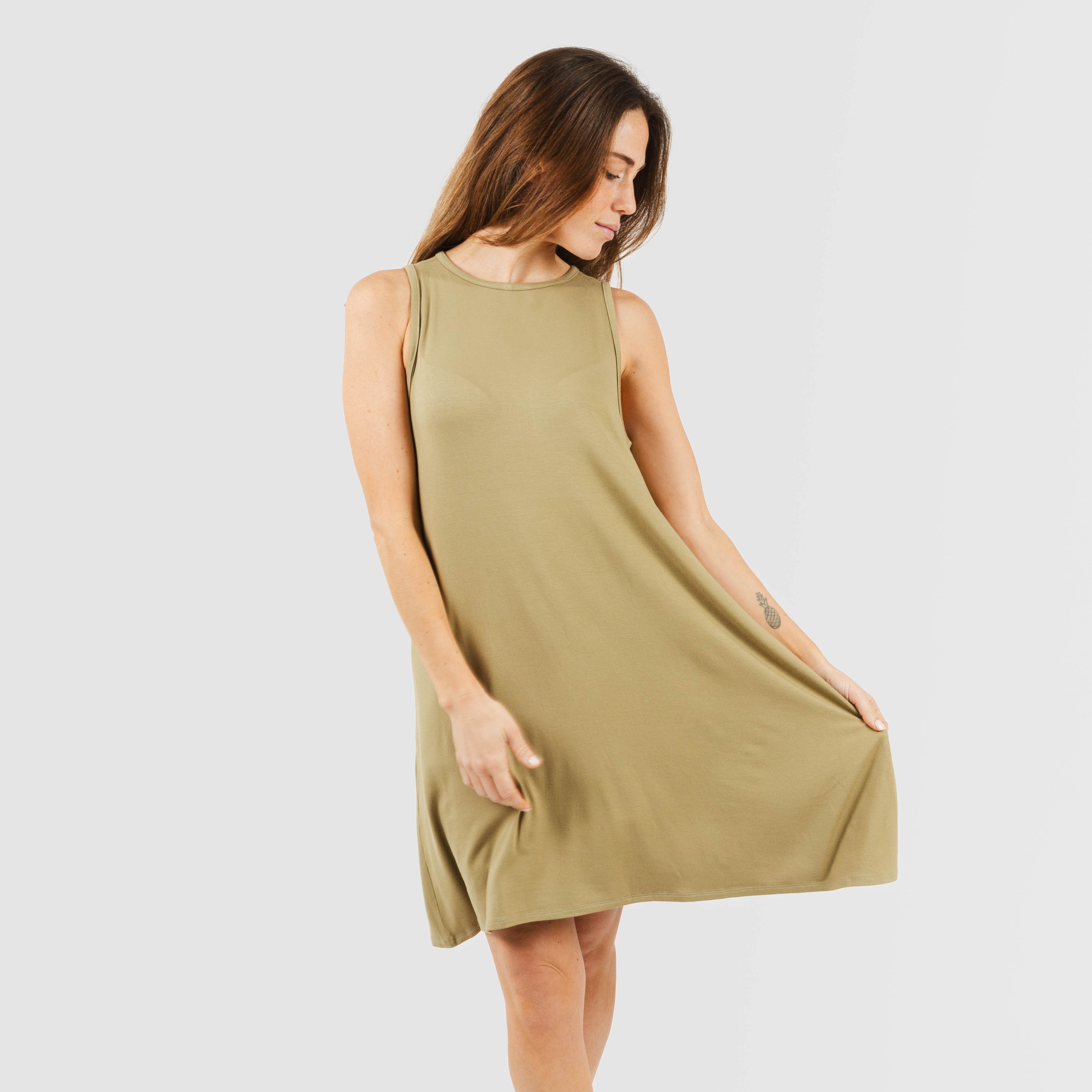 Vestido corto tirantes viscosa liso