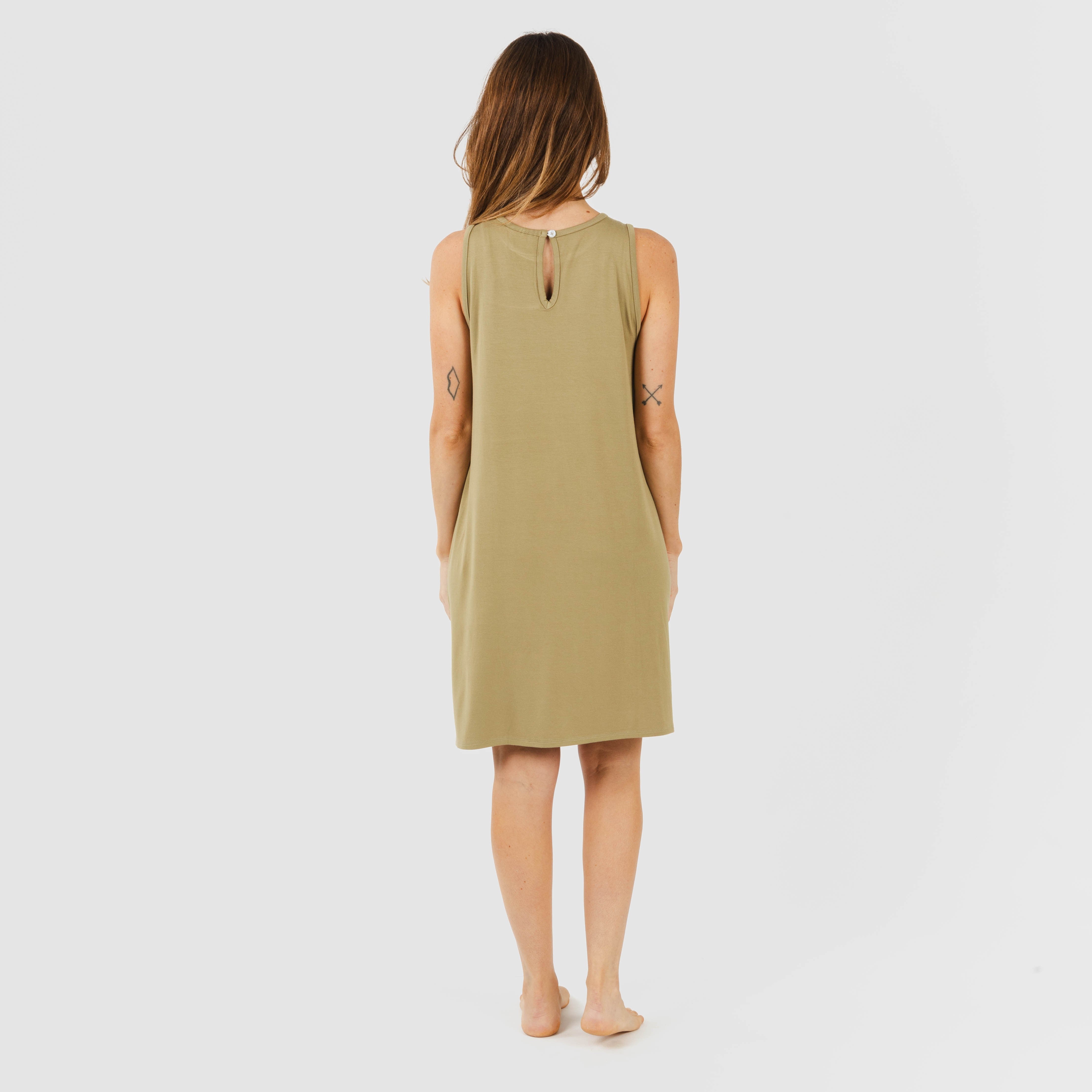 Vestido corto tirantes viscosa liso