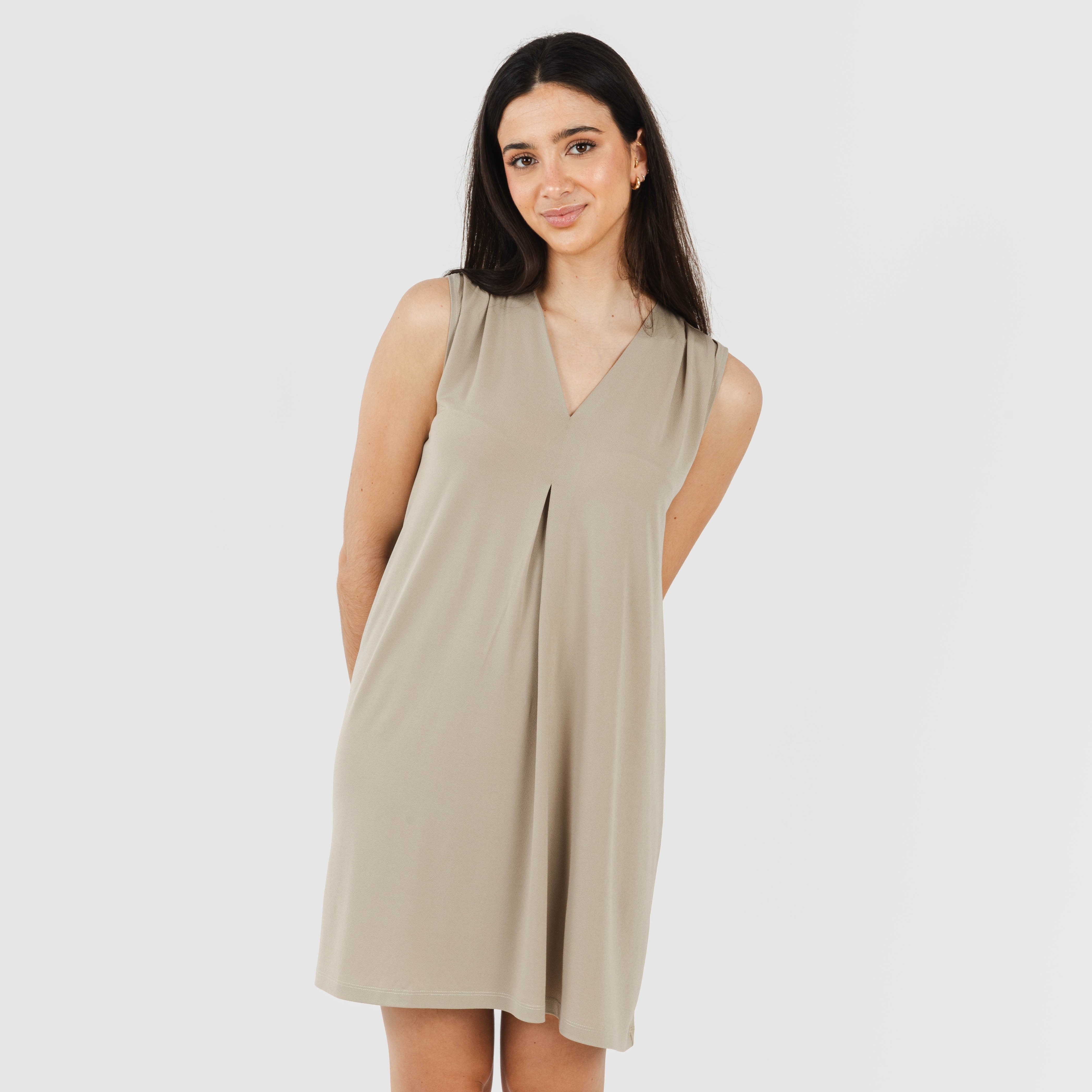 Vestido corto crepe liso