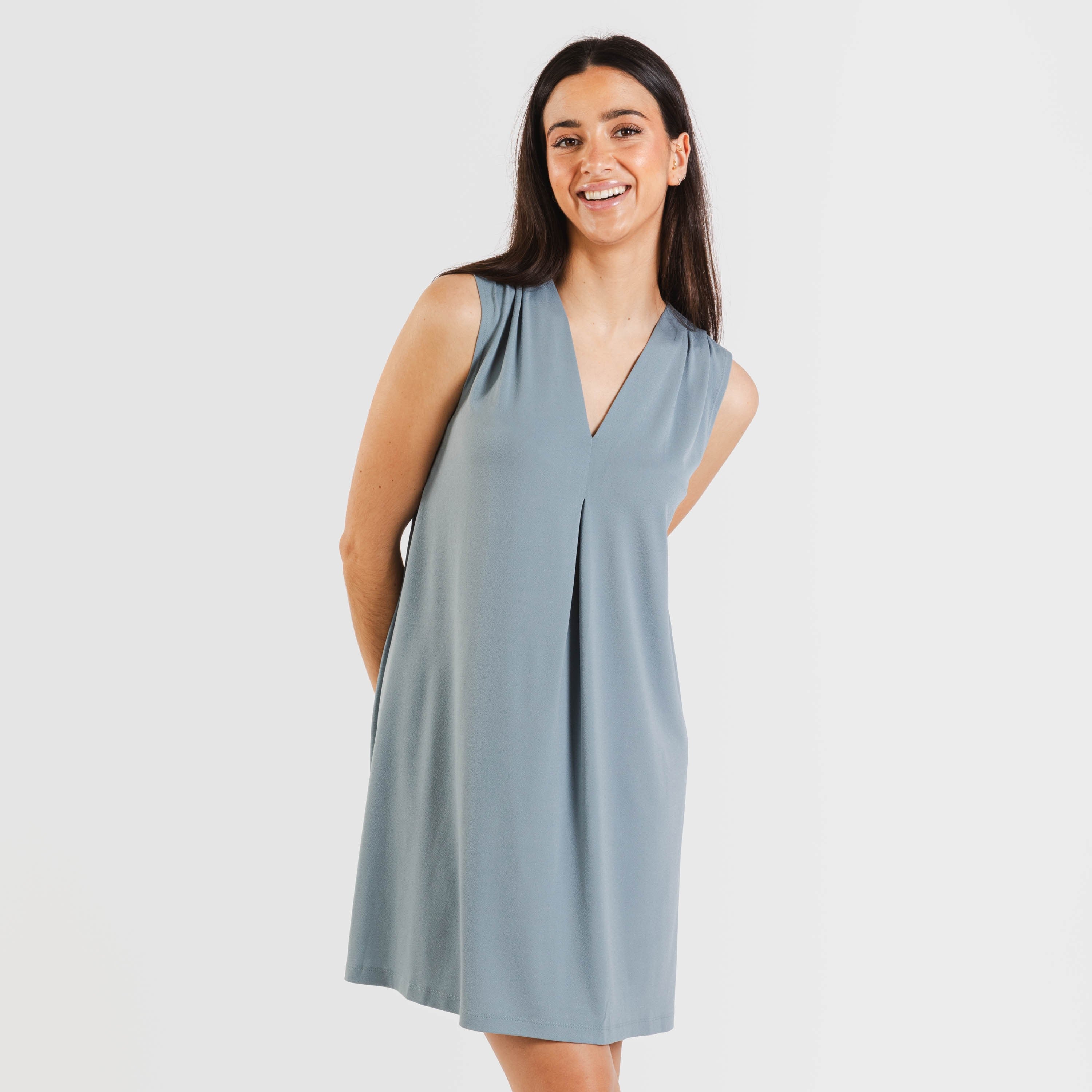 Vestido corto crepe liso