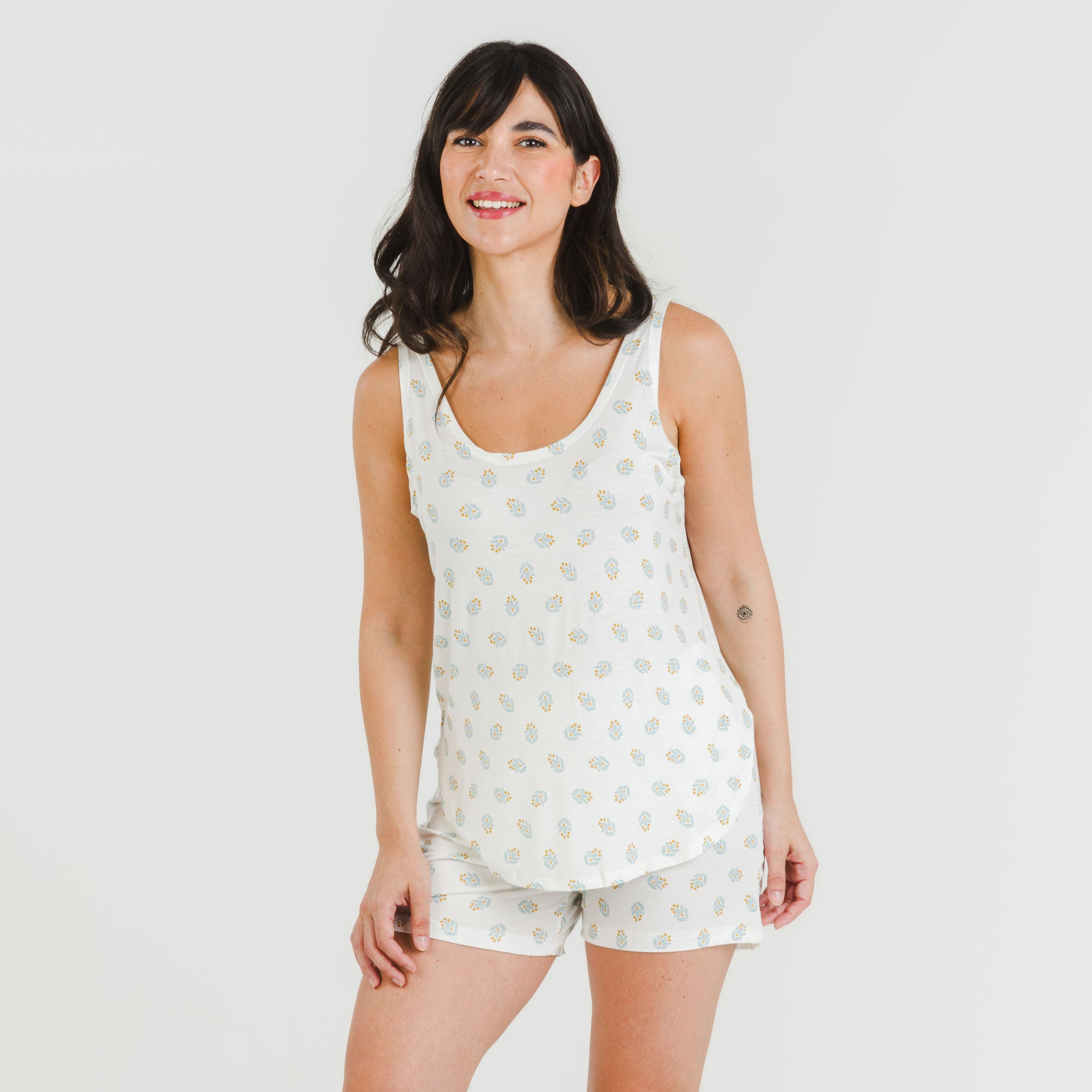 Pigiama da donna con spalline primaverili in viscosa