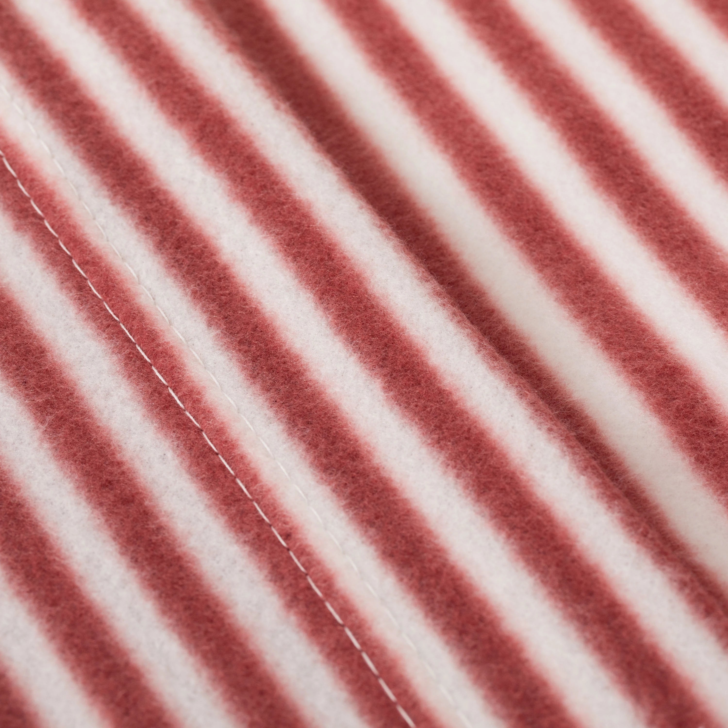 Set di lenzuola Leto a righe Pirenei