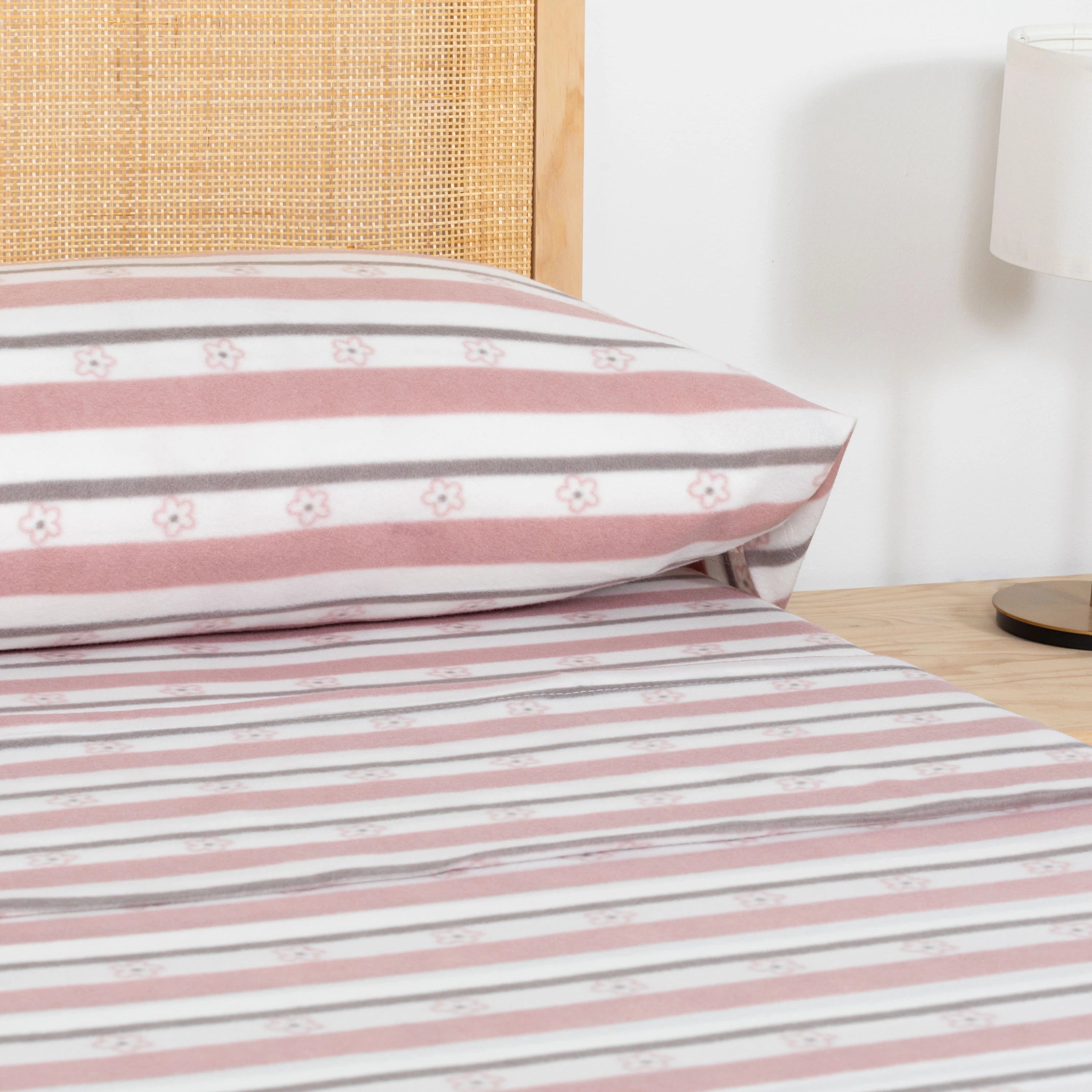 Juego de sábanas pirineo Wilma malva