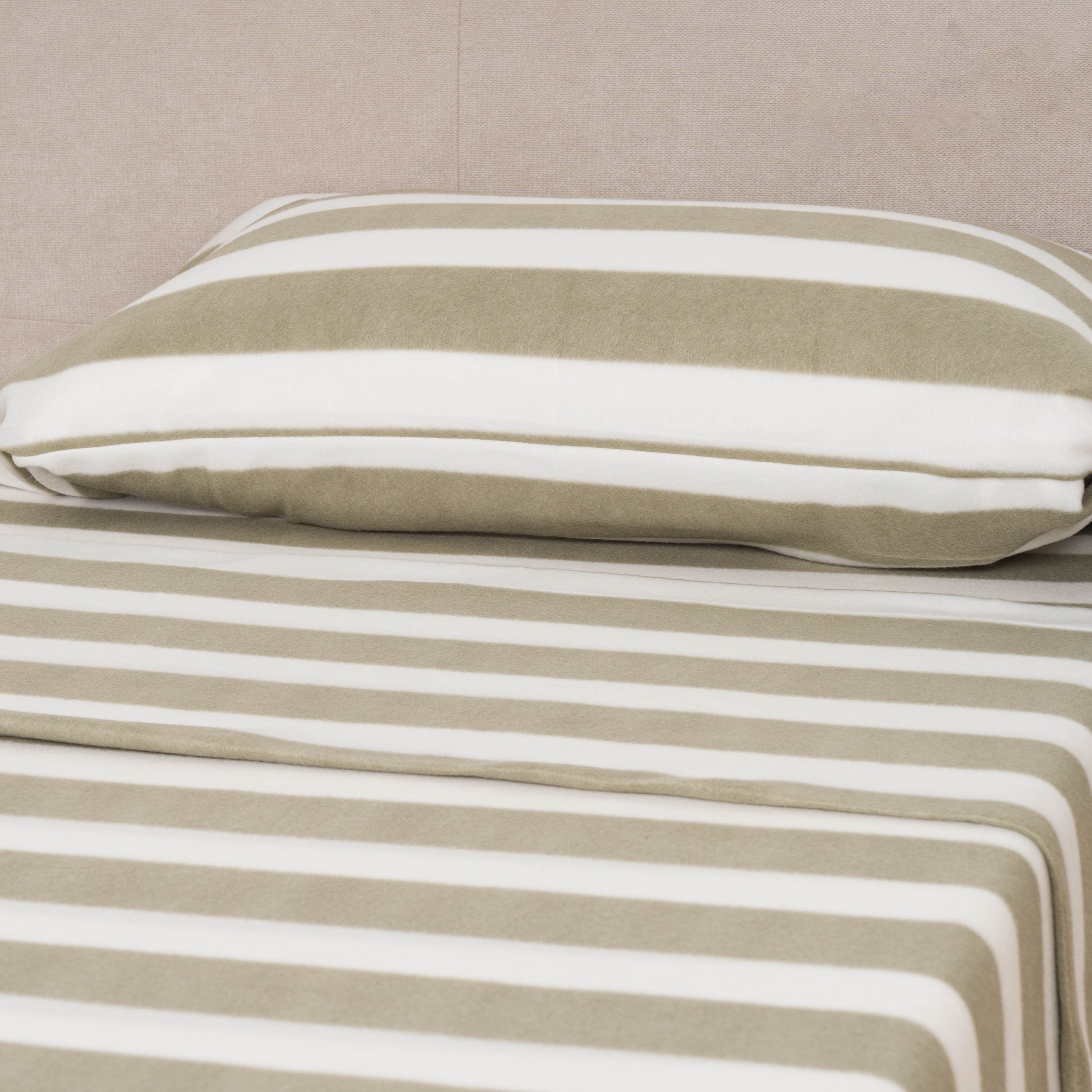 Set di lenzuola Vinia a righe Pirenei