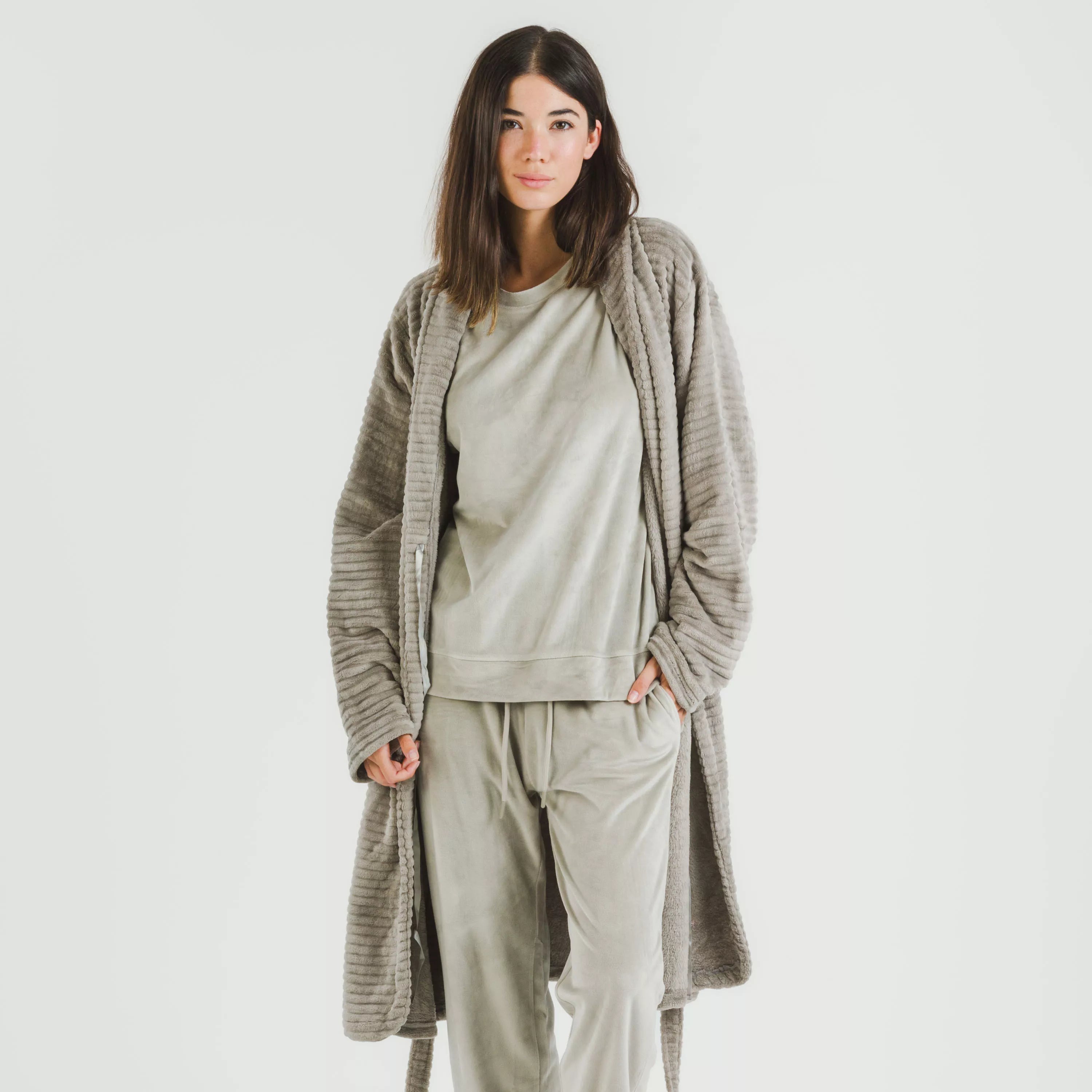 Bata terciopelo Raya lisa