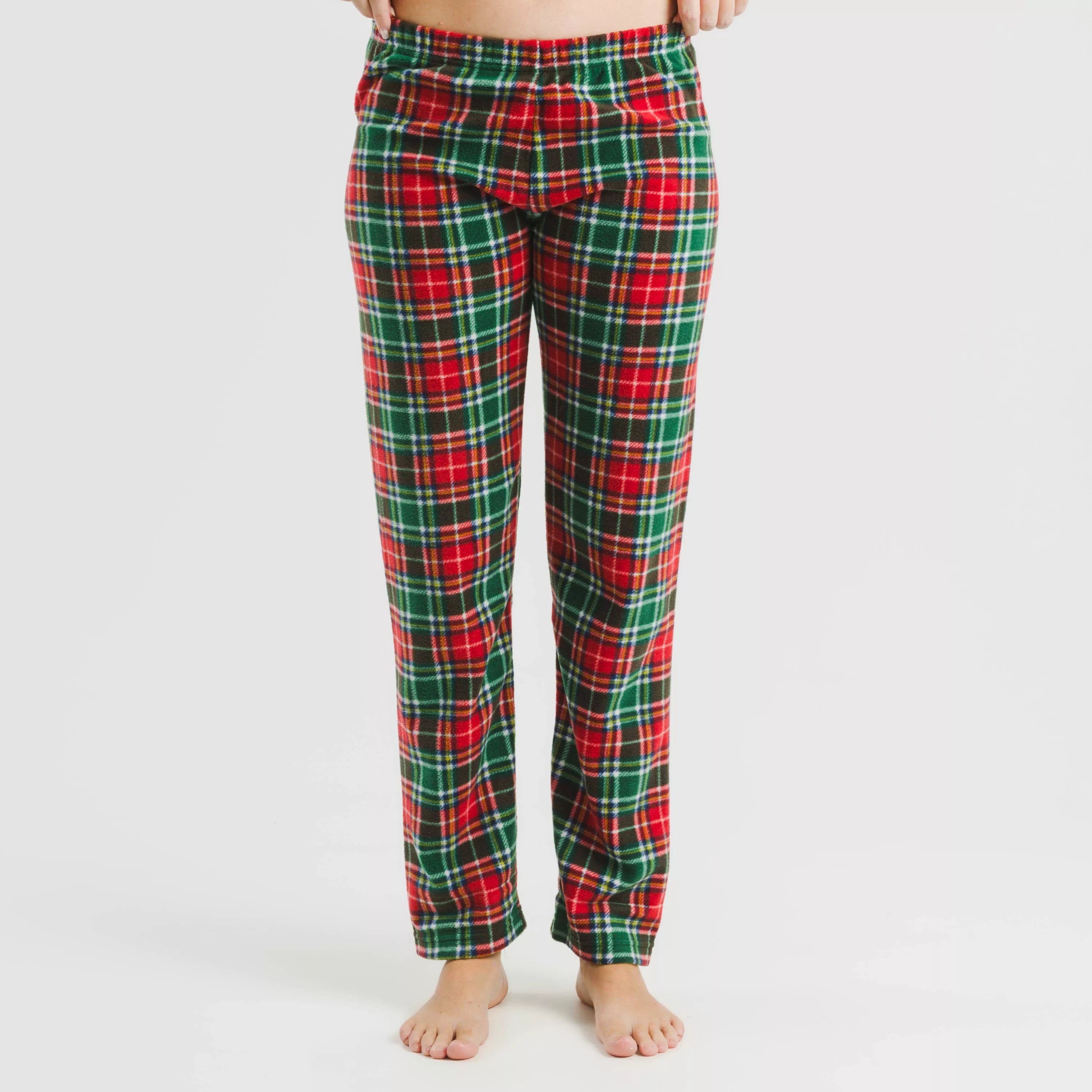 Pijama de lã polar com detalhes em bordô.