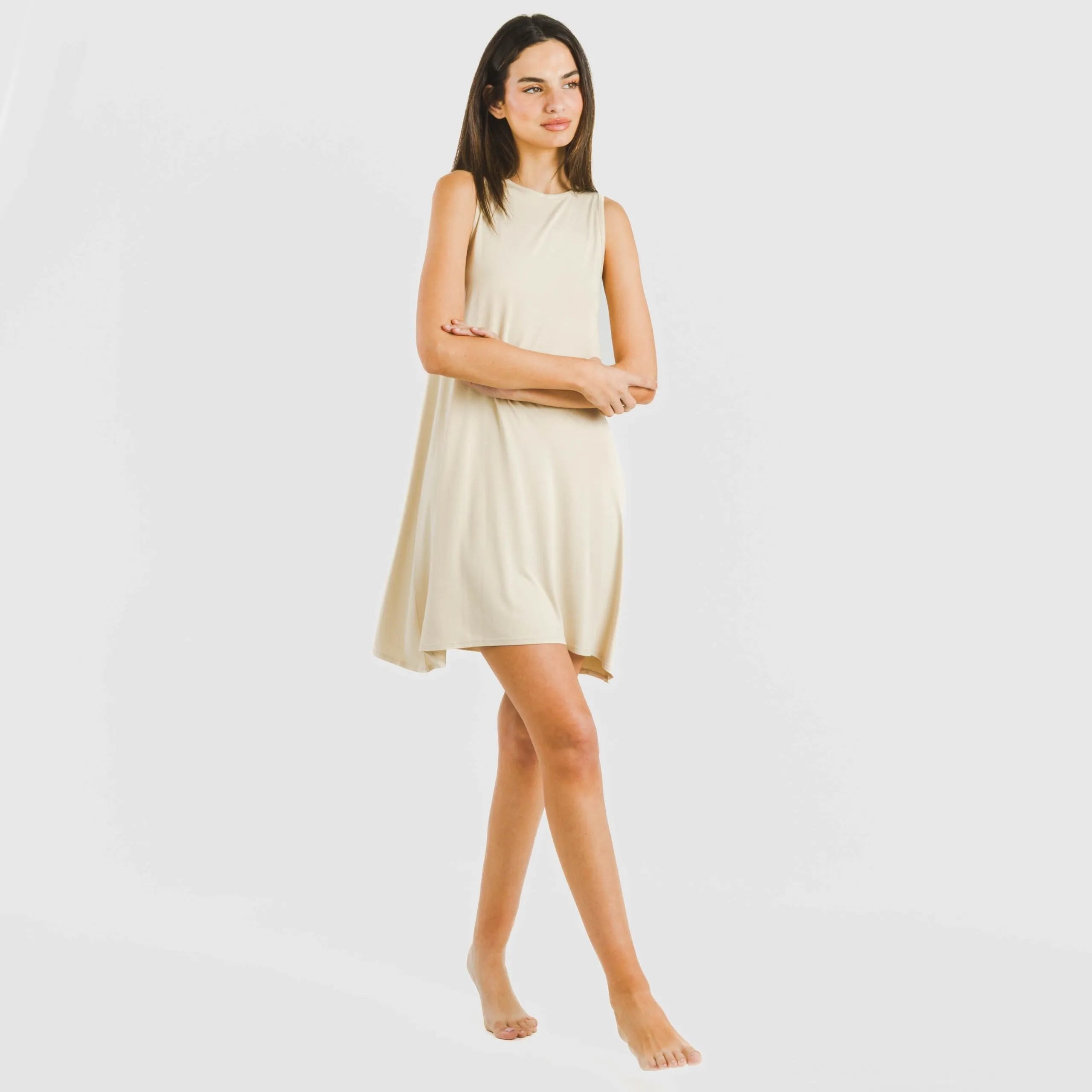 Vestido corto tirantes viscosa liso