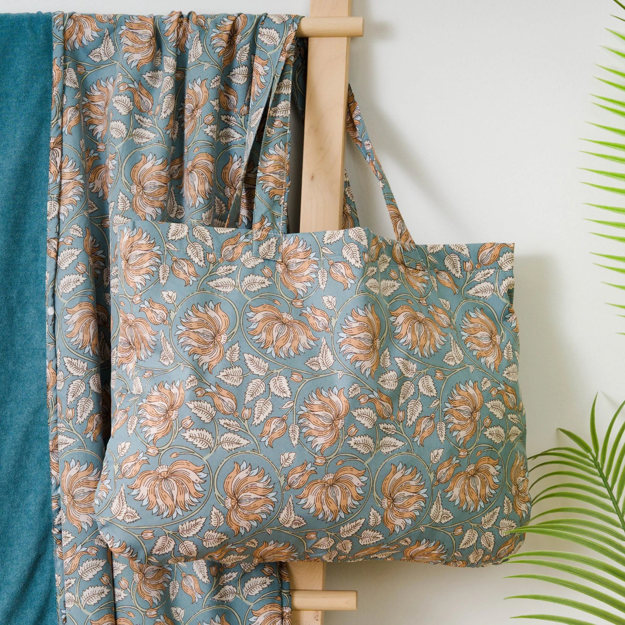 PACK TOALLA PAREO + BOLSO VENUS