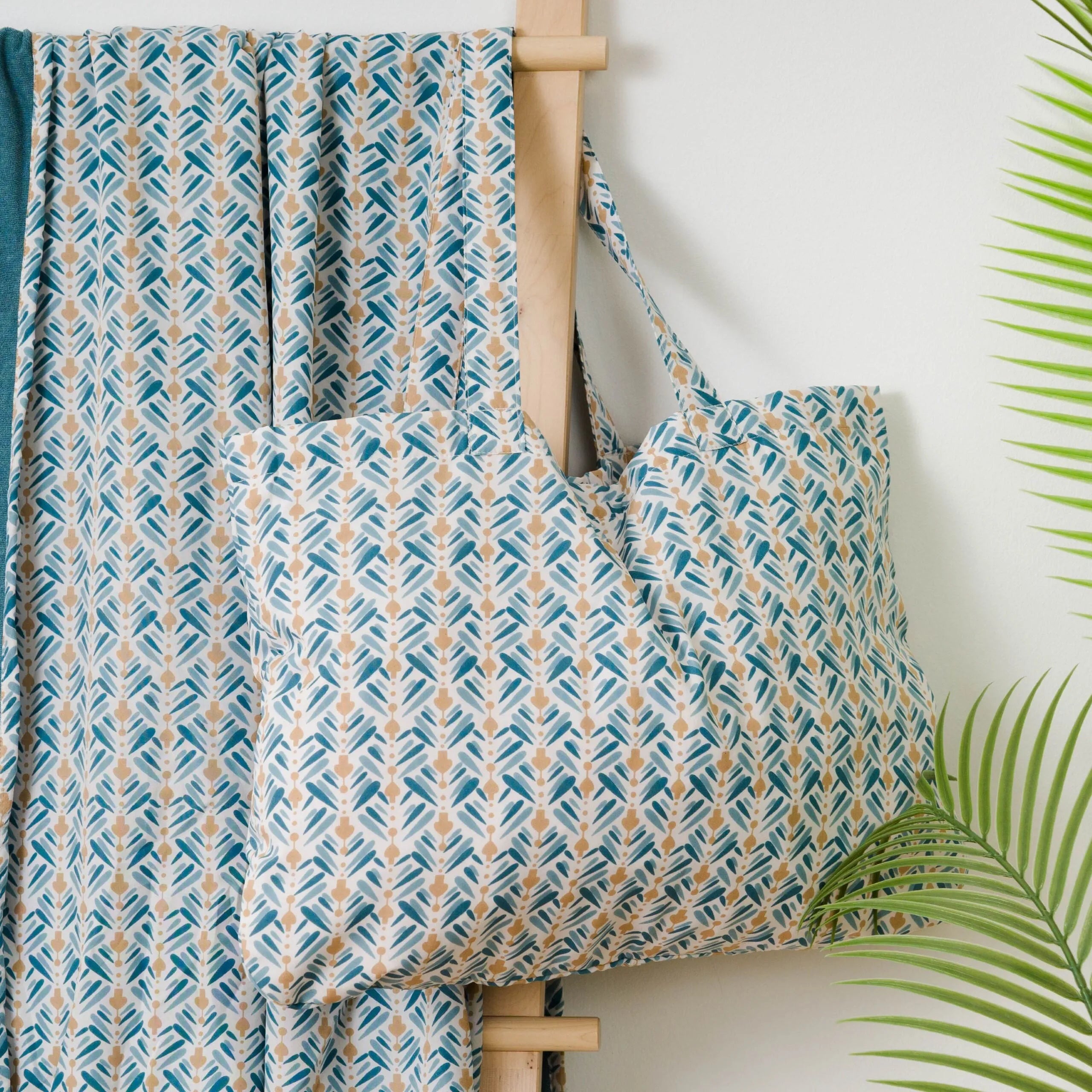 PACK TOALLA PAREO + BOLSO ELOINA