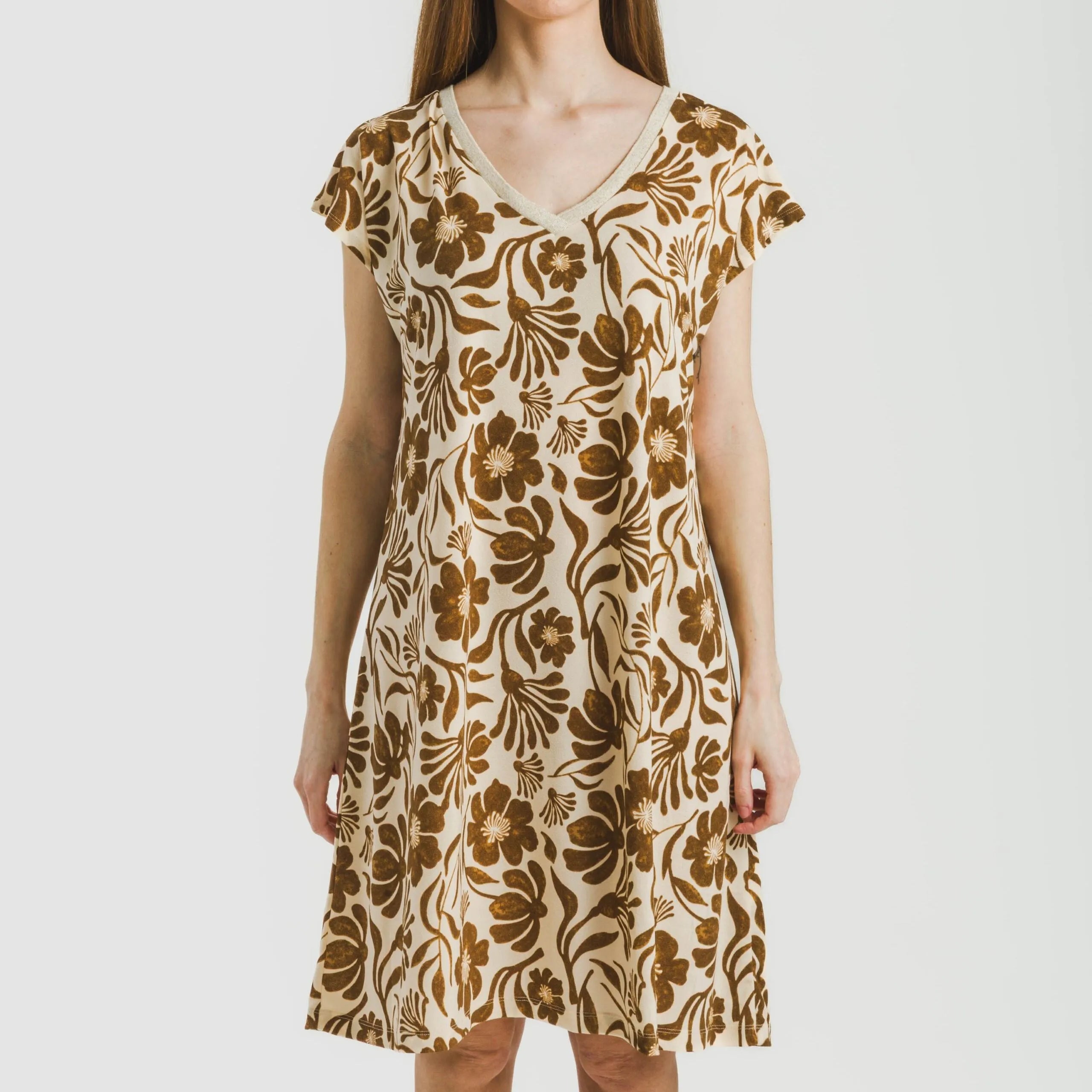 Vestido corto manga fluida crepe Alexis marrón