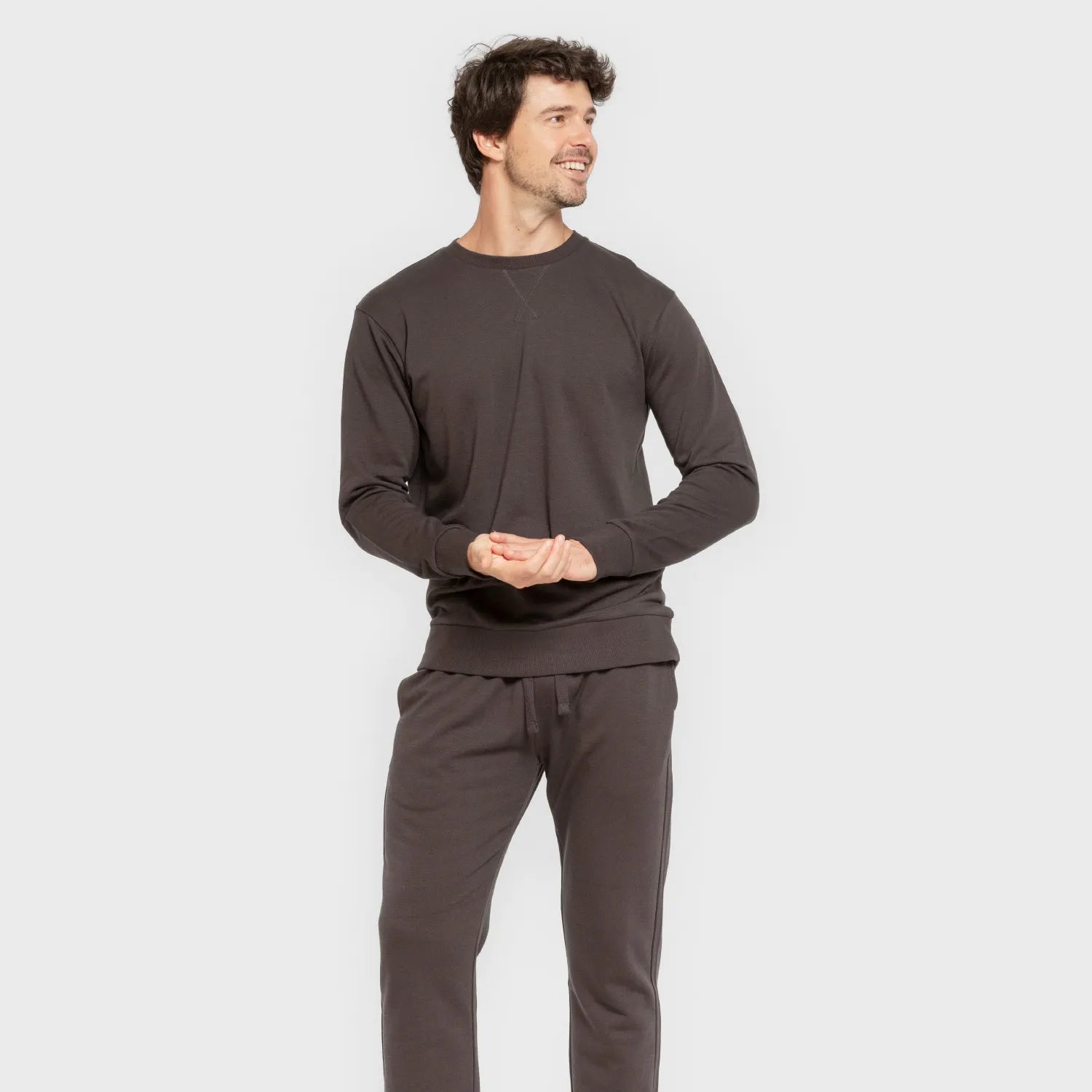 Pantalón largo basico deportivo hombre
