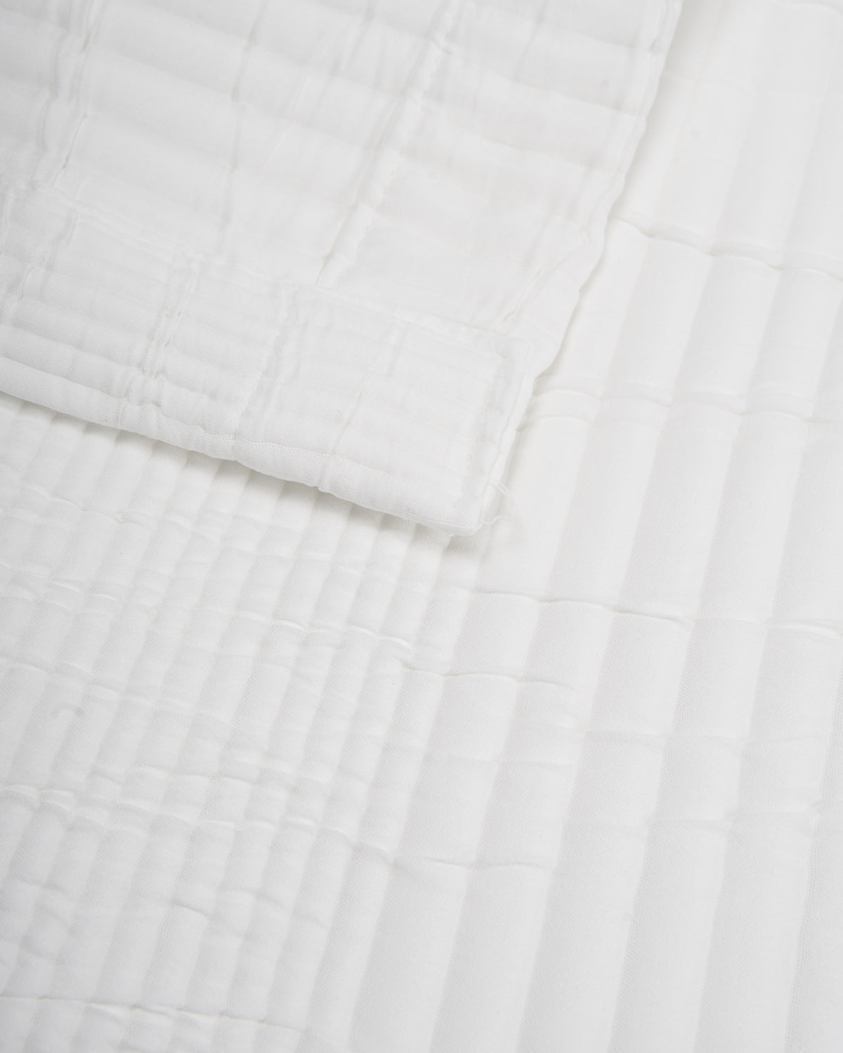 Colcha doble tela jacquard raya londres blanco