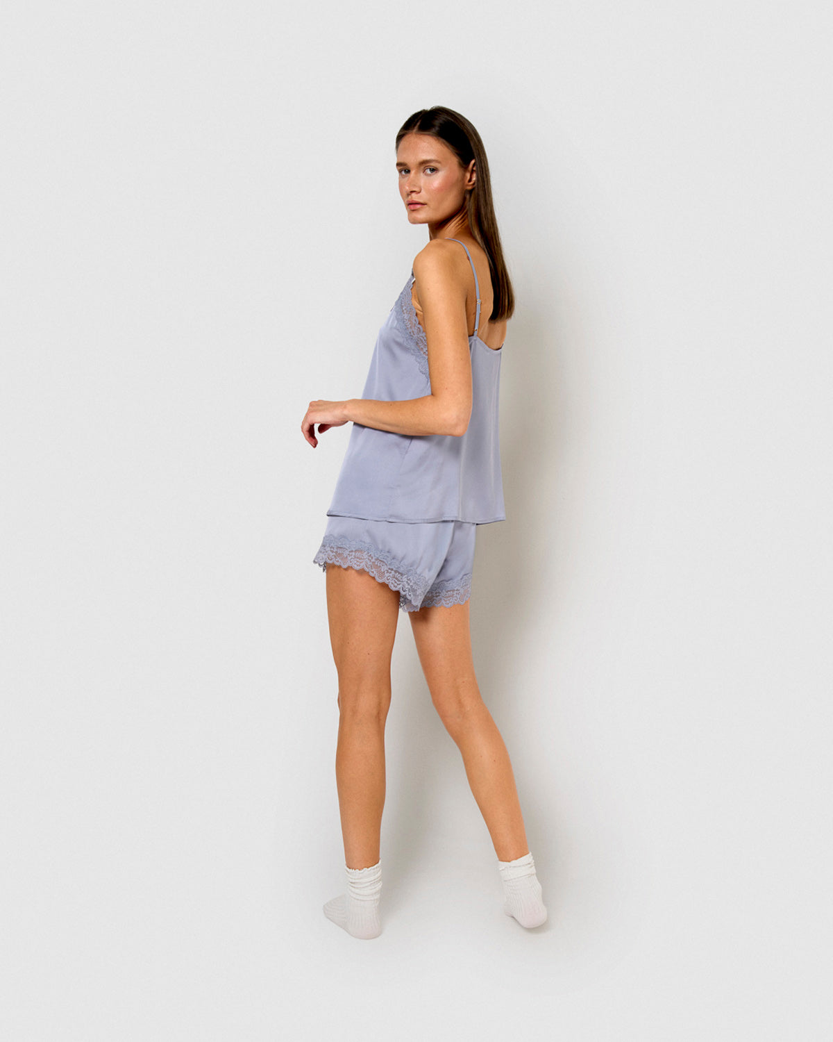 Pyjama à bretelles en satin pour femme, uni vendredi