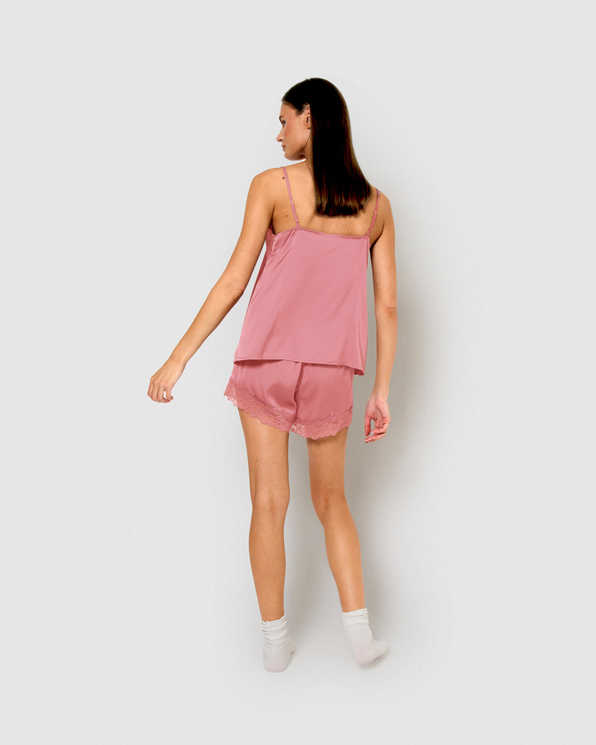 Pijama feminino de cetim com suspensórios, liso, sexta-feira