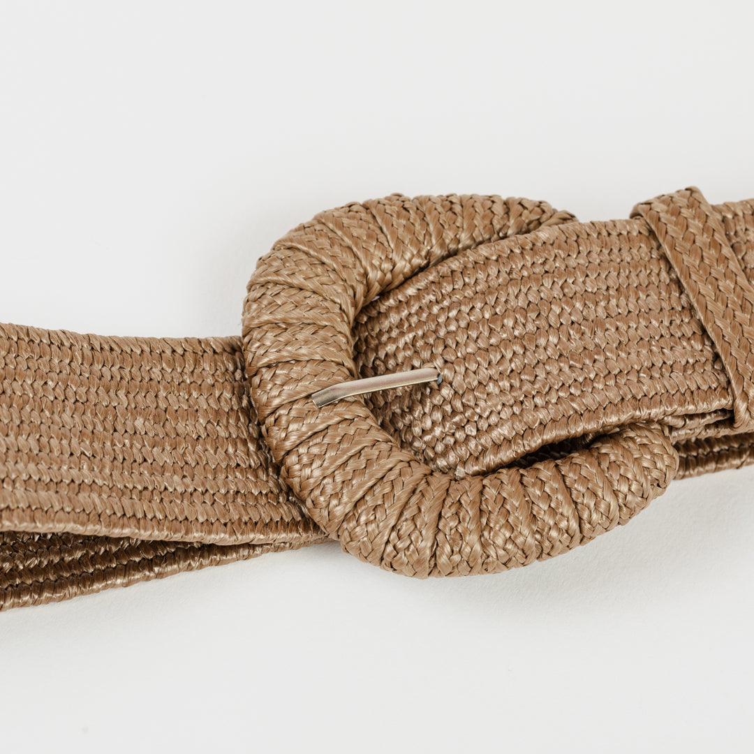 Cinturón de rafia trenzada arena arena