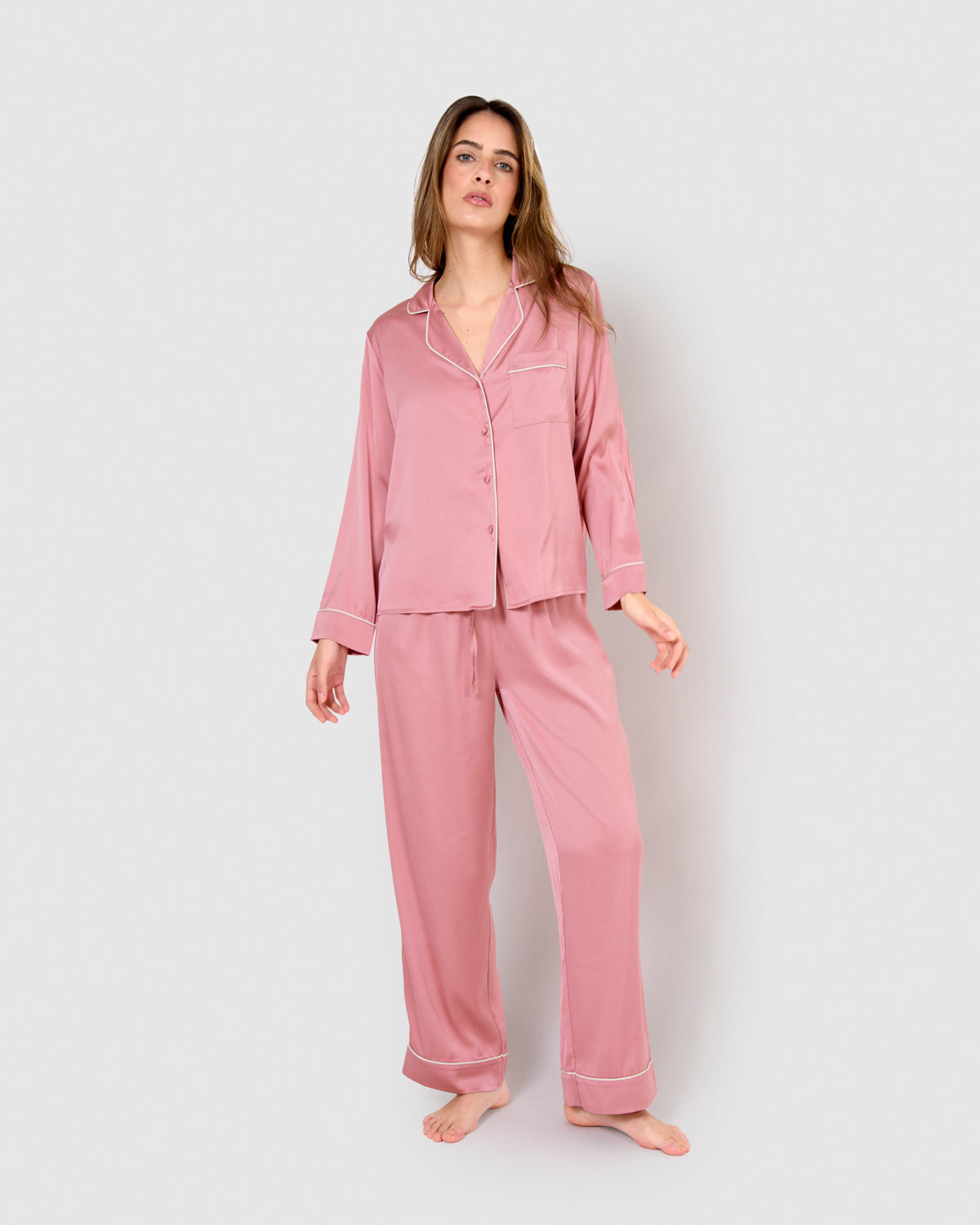 Pijama largo satén friday malva