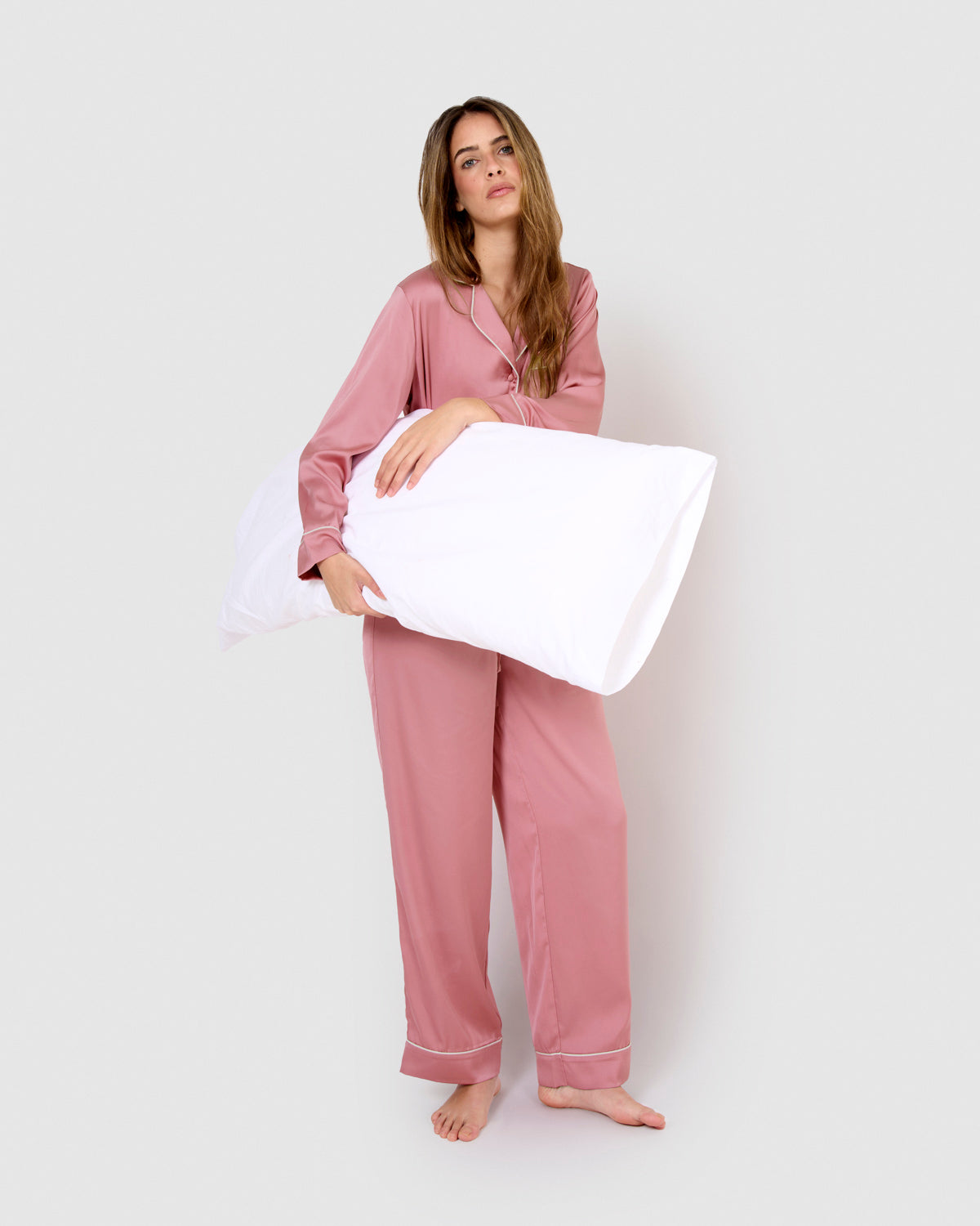 Pijama largo satén friday malva