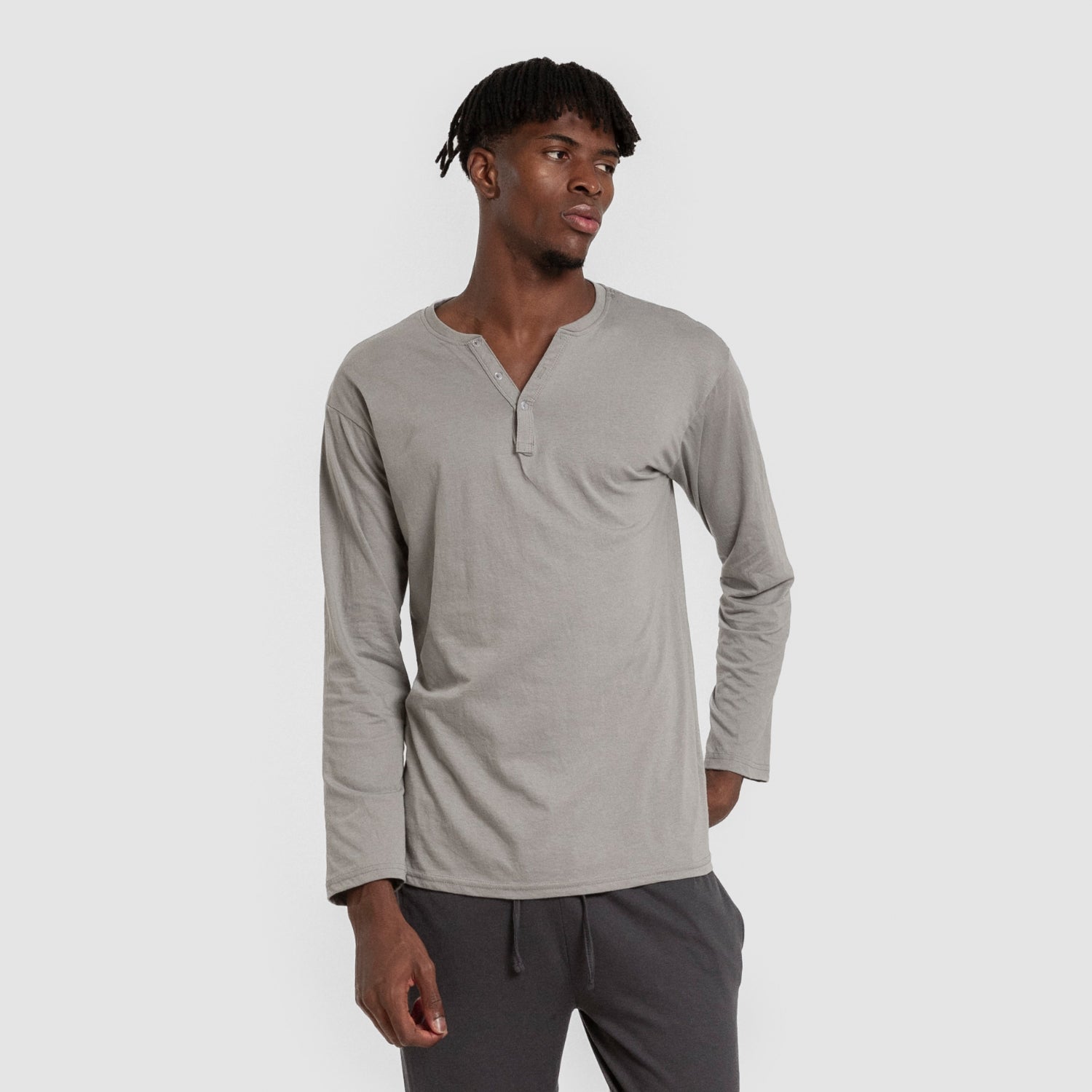 Pijama largo hombre con botones gris verdoso - marino