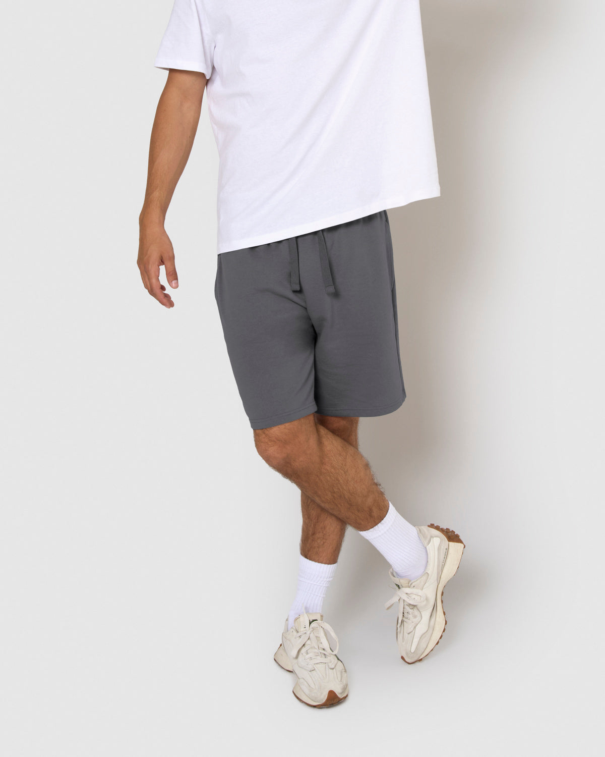 Men's plain basic sports shorts