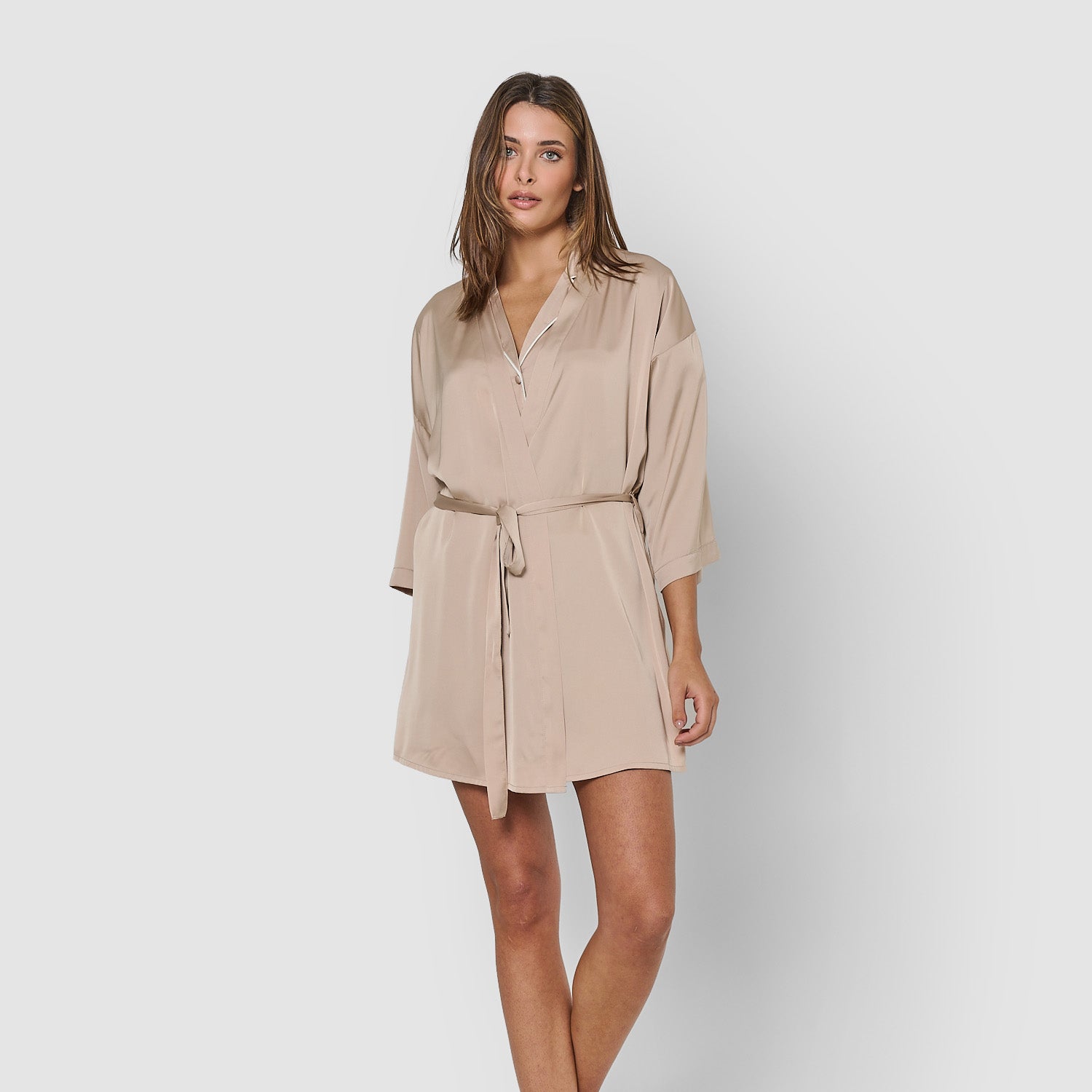 Bata corta satén friday beige