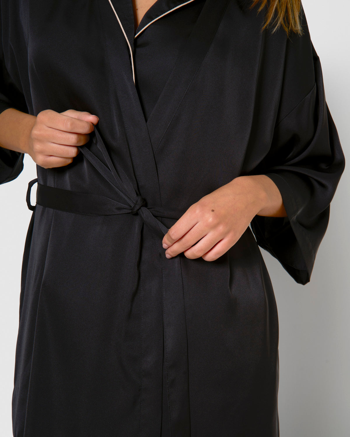 Short satin robe, black Friday