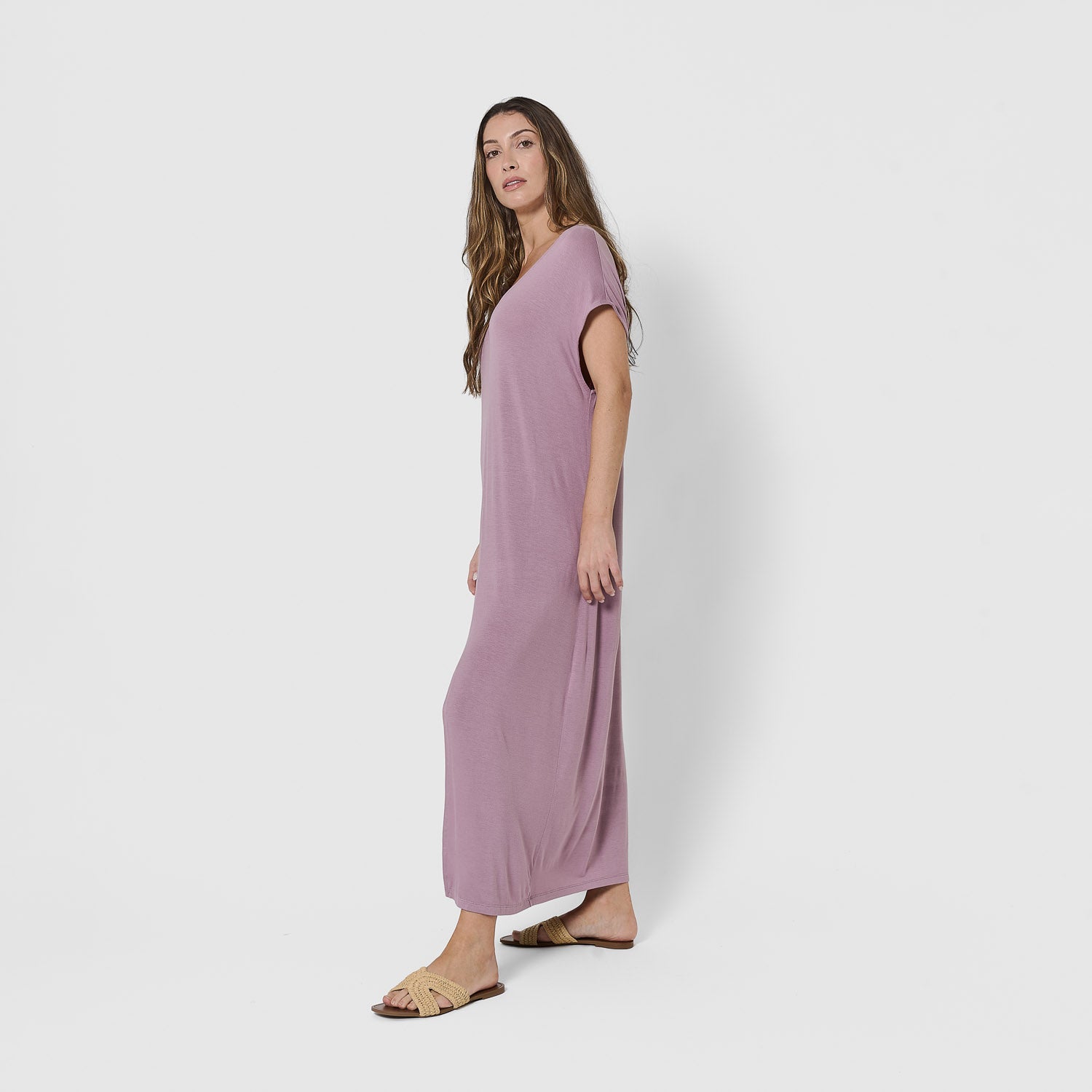 Vestito lungo con manica fluida in viscosa tinta unita