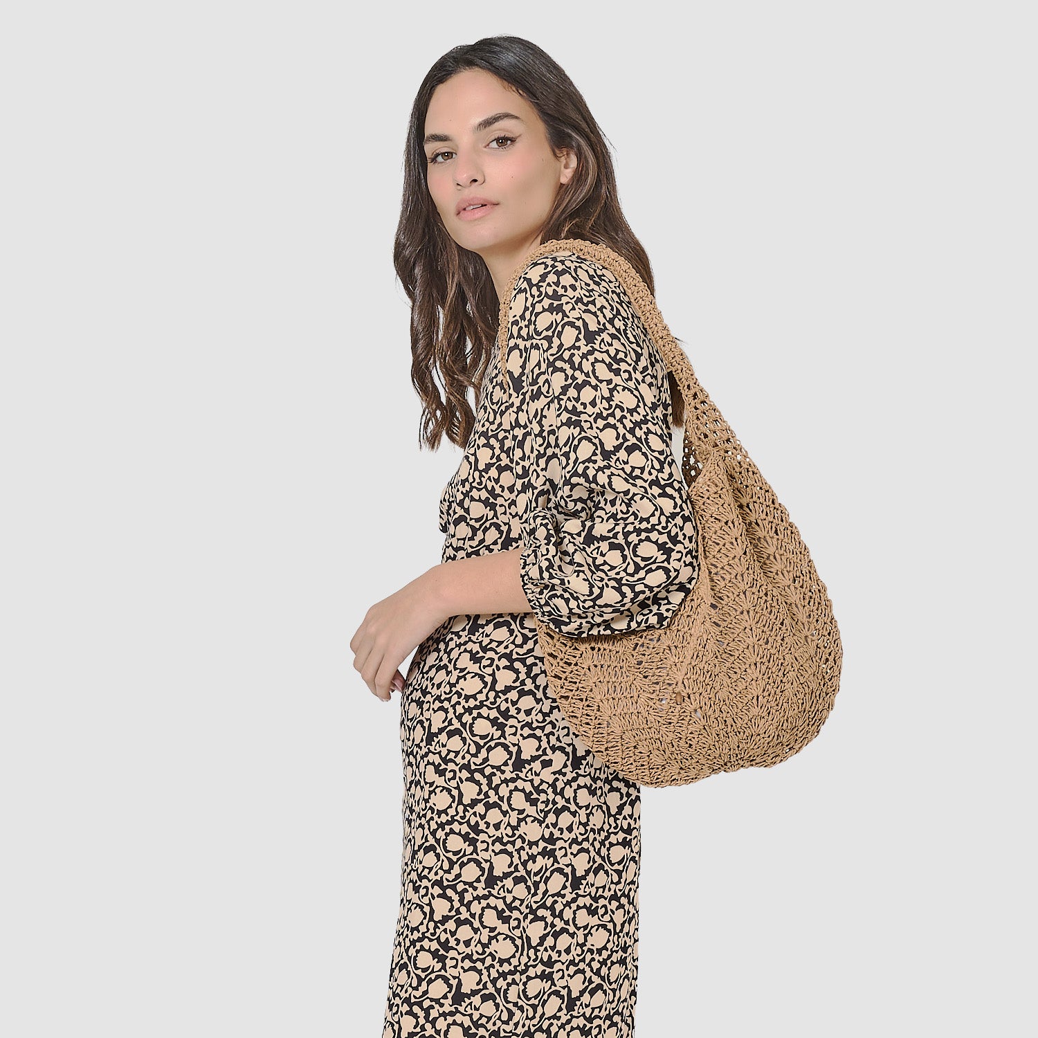 Bolso shopper de rafia trenzada