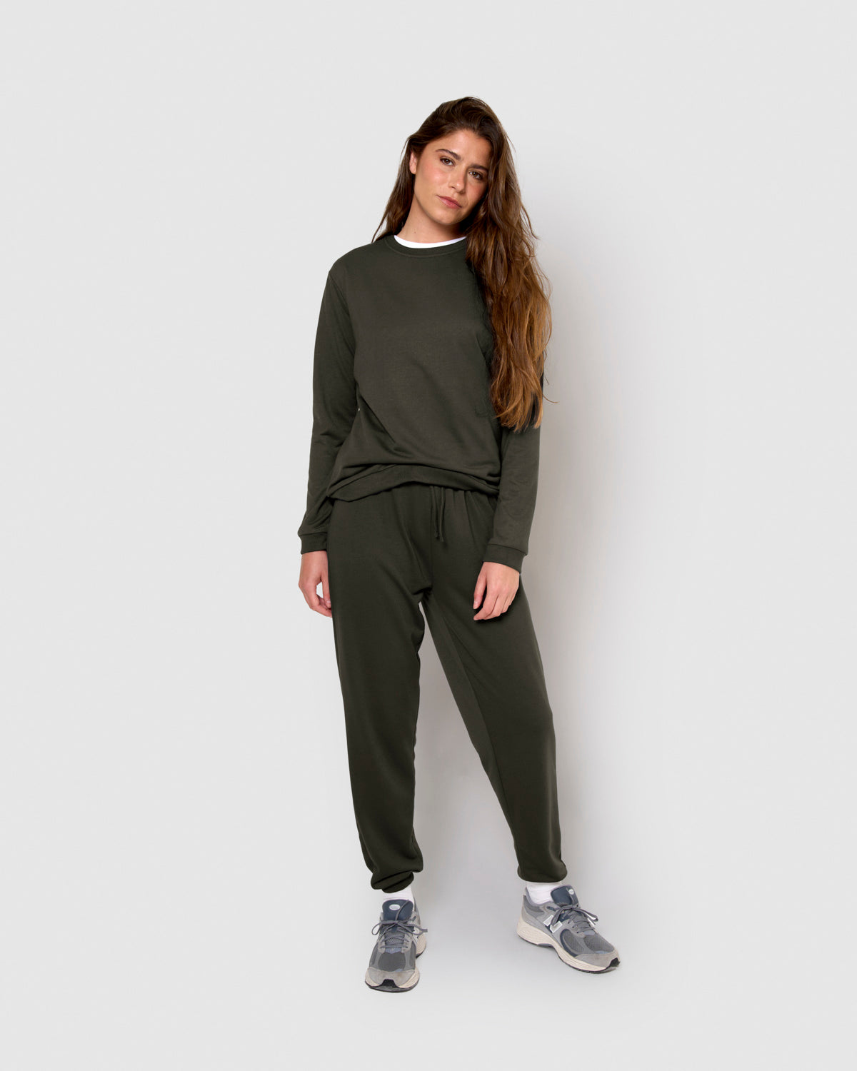 Pantalón largo básico deportivo gris marengo