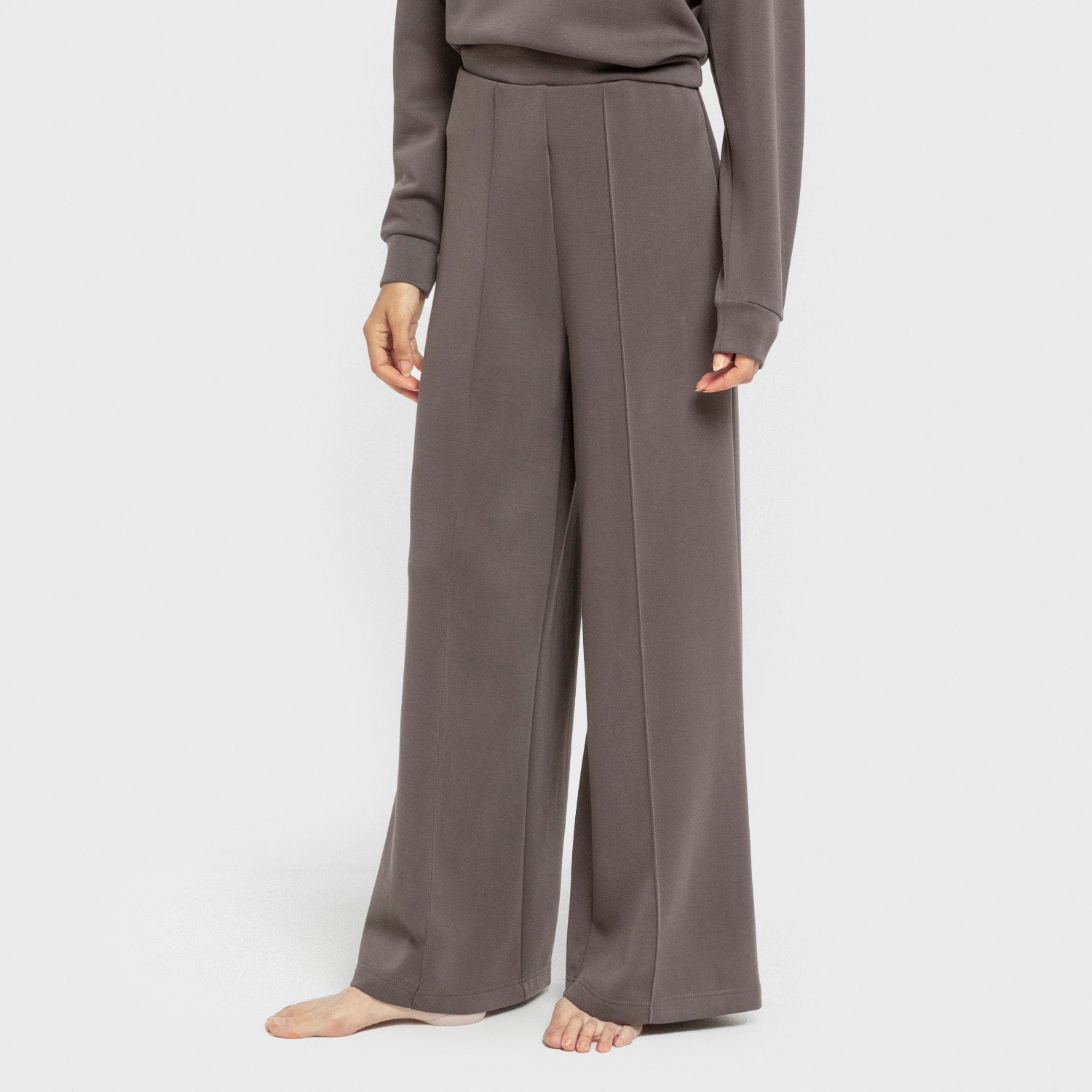 Pantalón largo pinzas estilo modal mujer