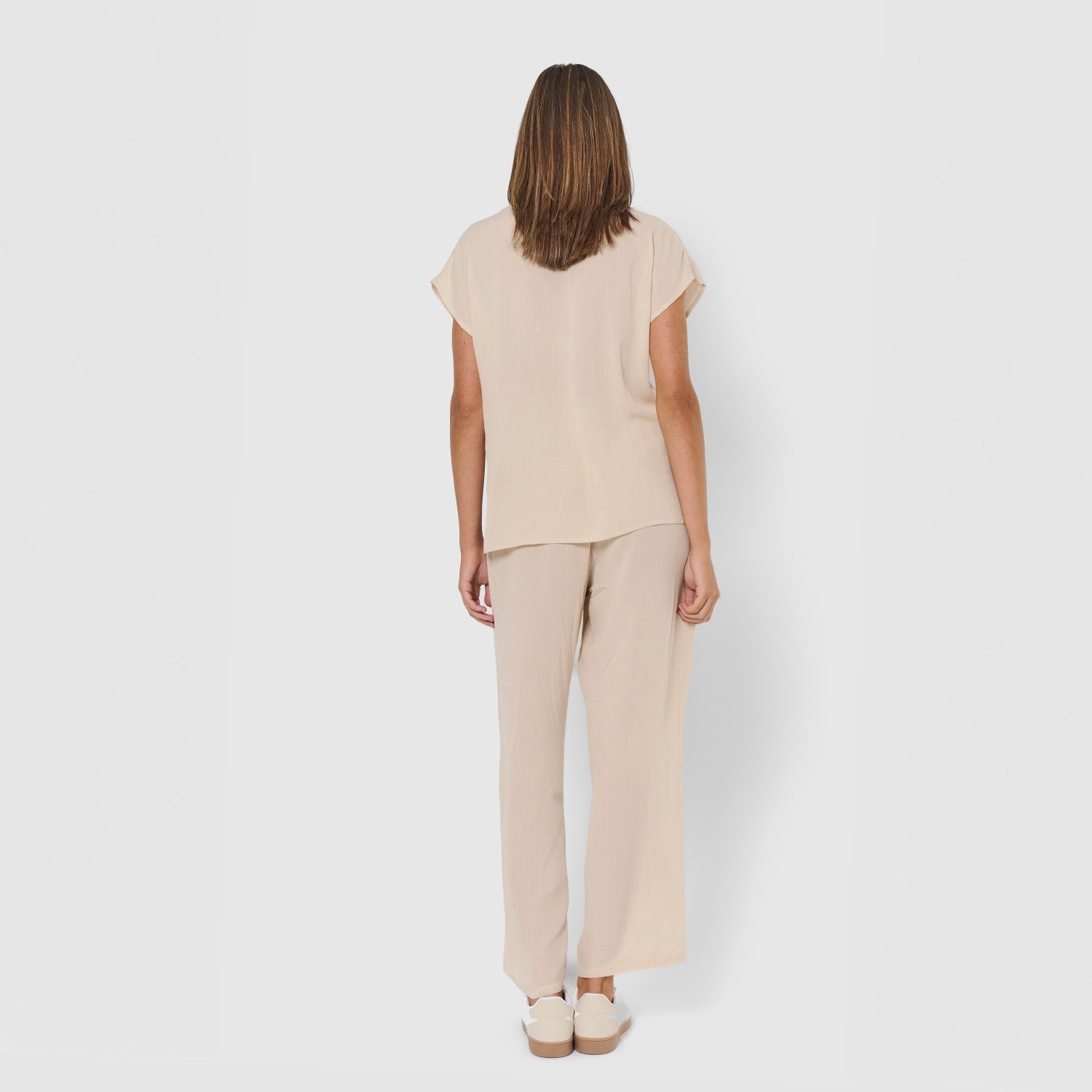 Pantalón largo de mujer de viscosa bambula beige