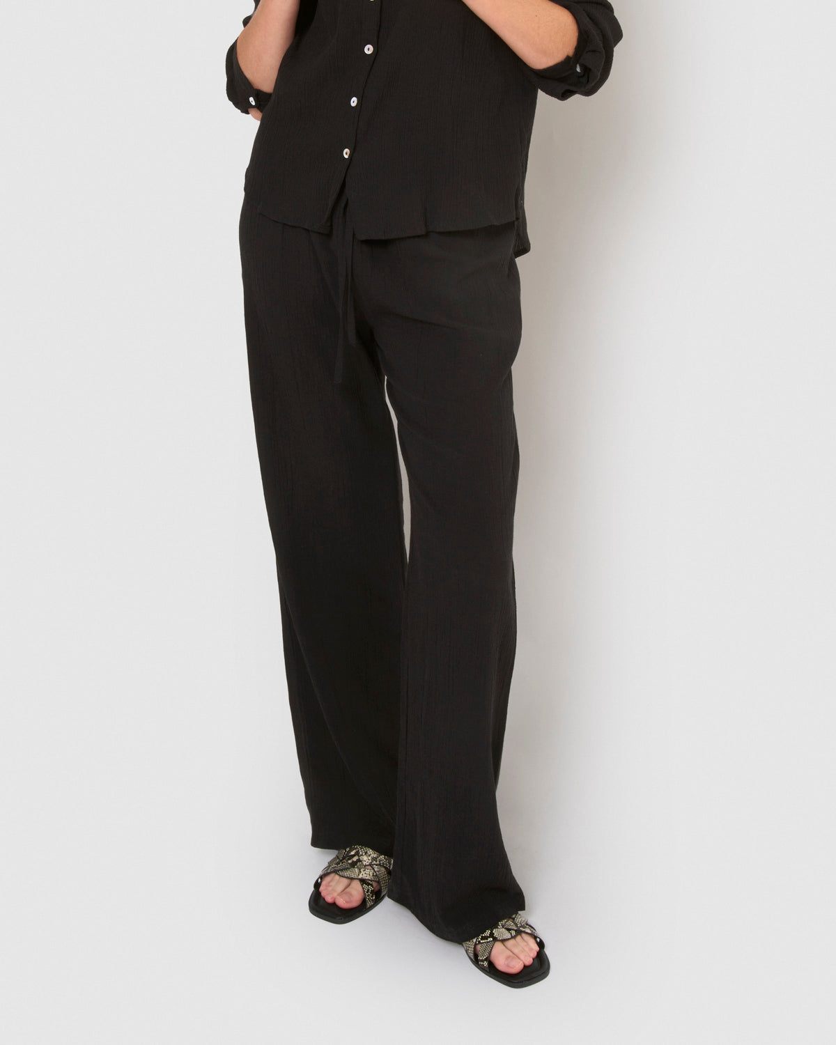 Black cotton linen trousers