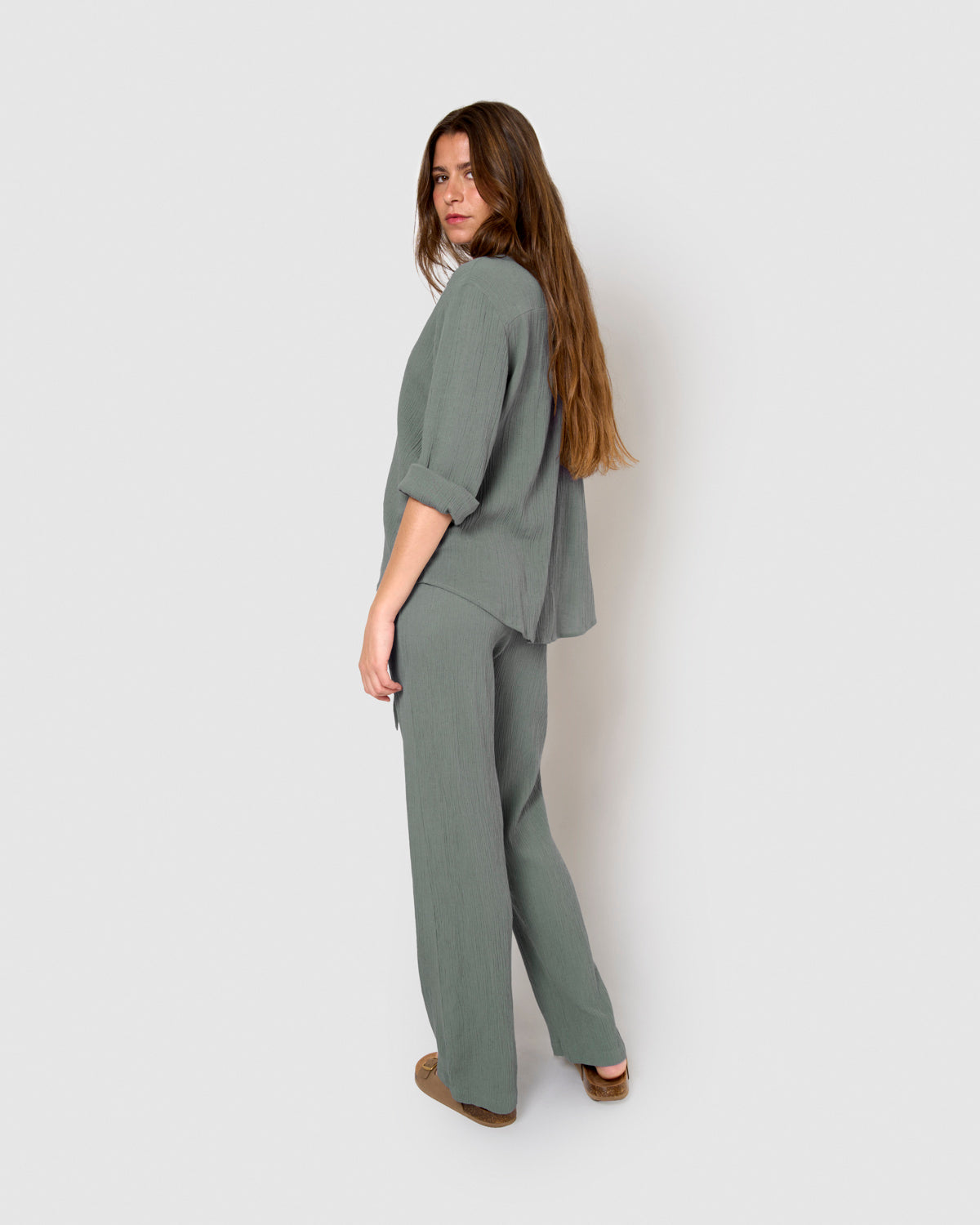 Pantalón algodón lino verde azulado