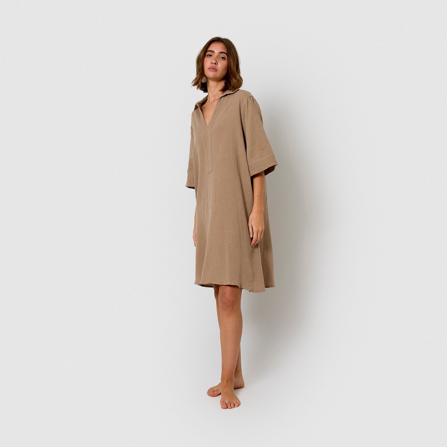Vestido curto de musselina com forro de corda