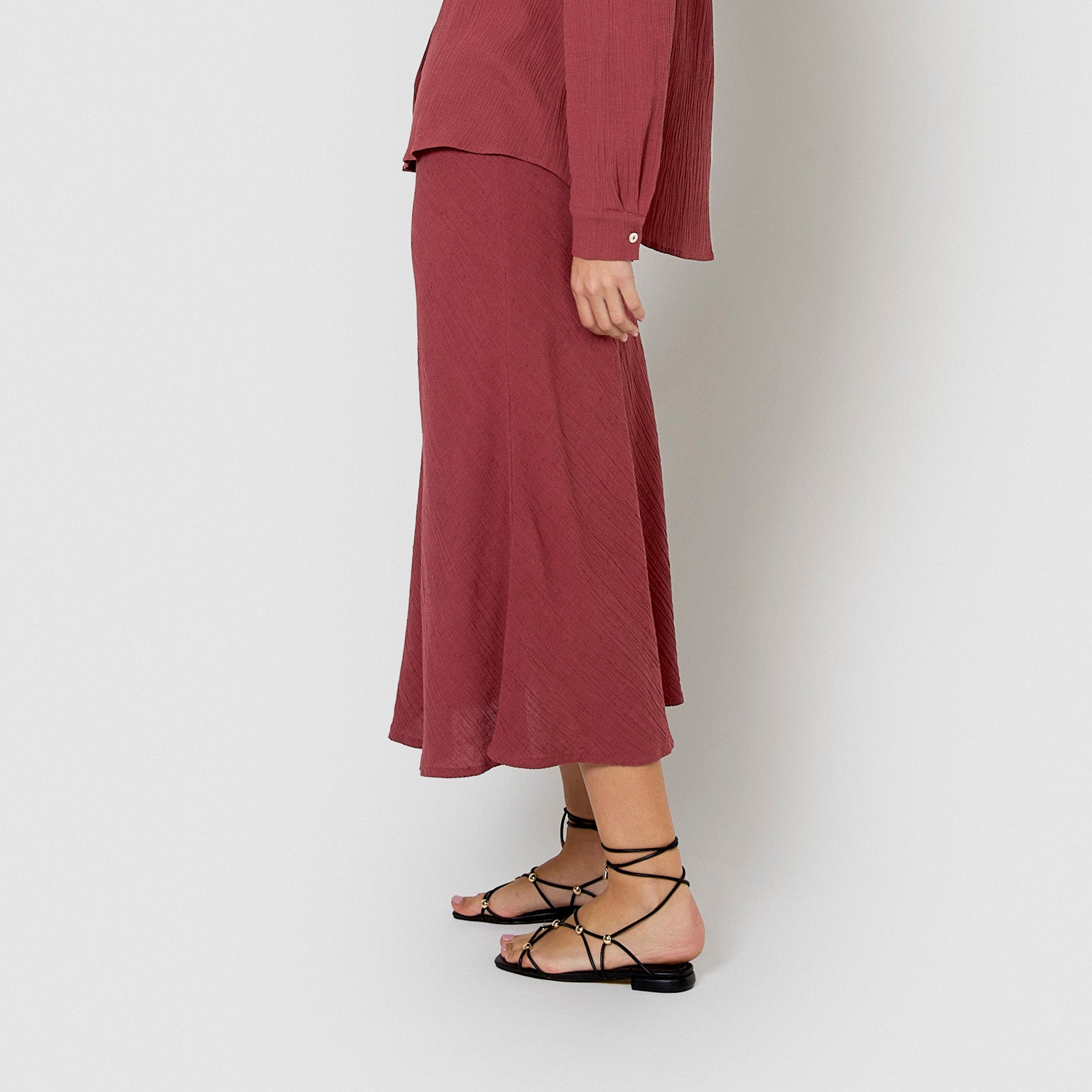 A-lined midi skirt in mauve/pink cotton linen