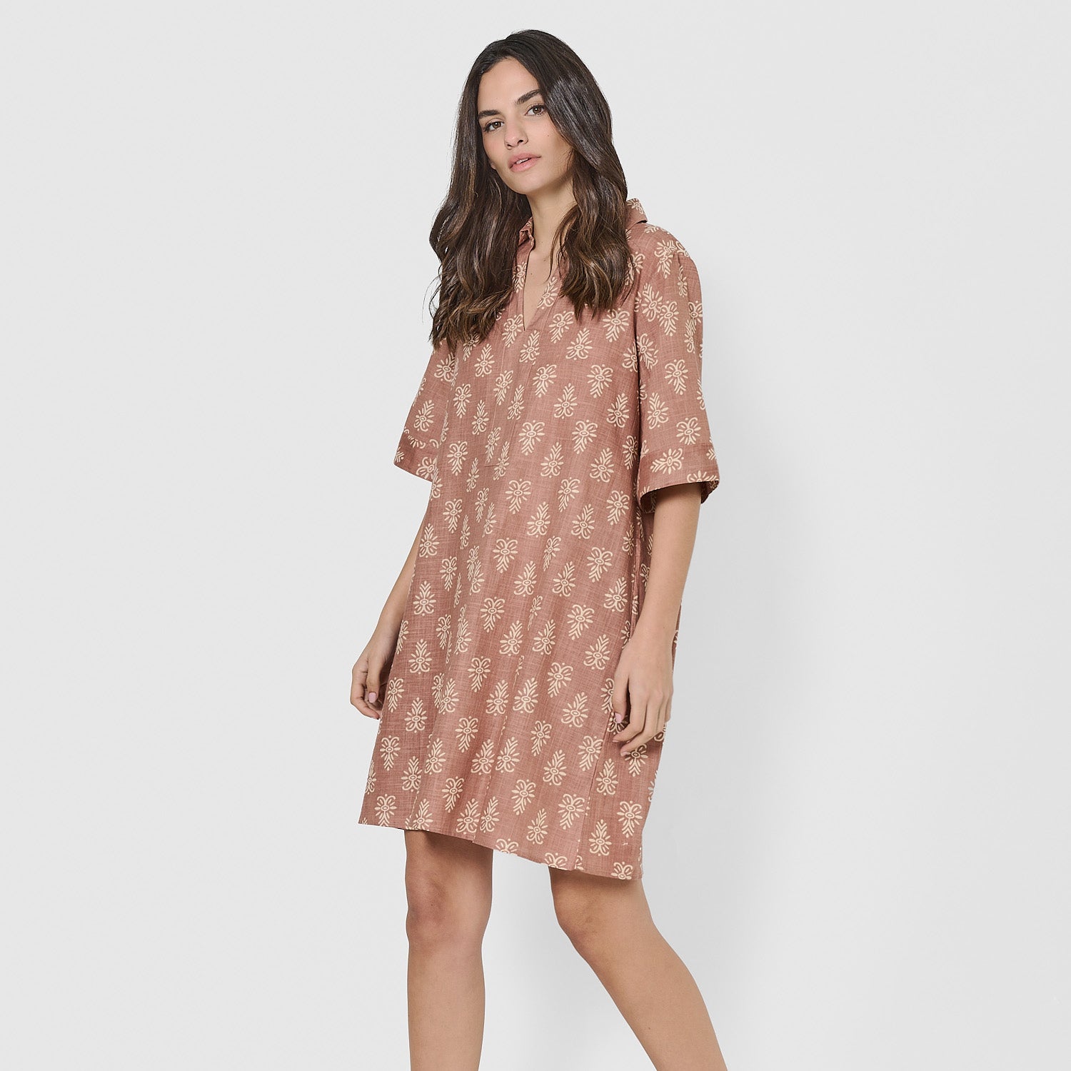 Vestido corto camisero hilo garden rosette