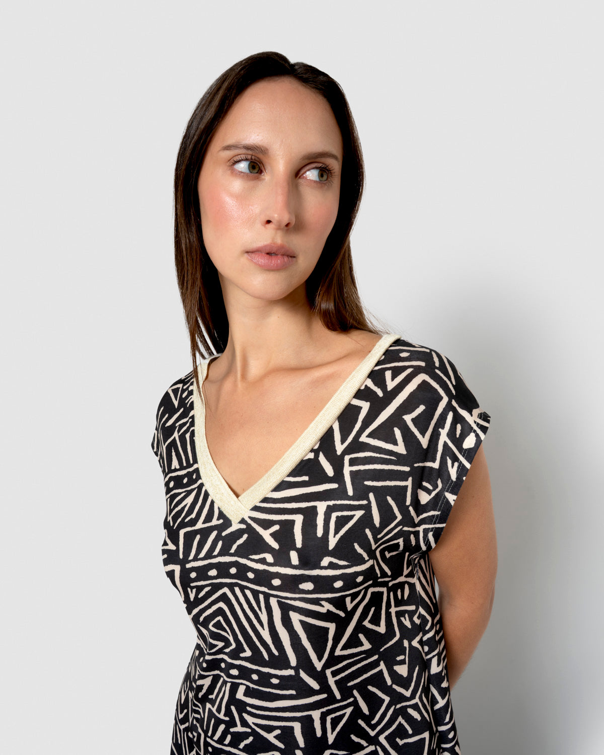 Vestido corto soft varanasi negro