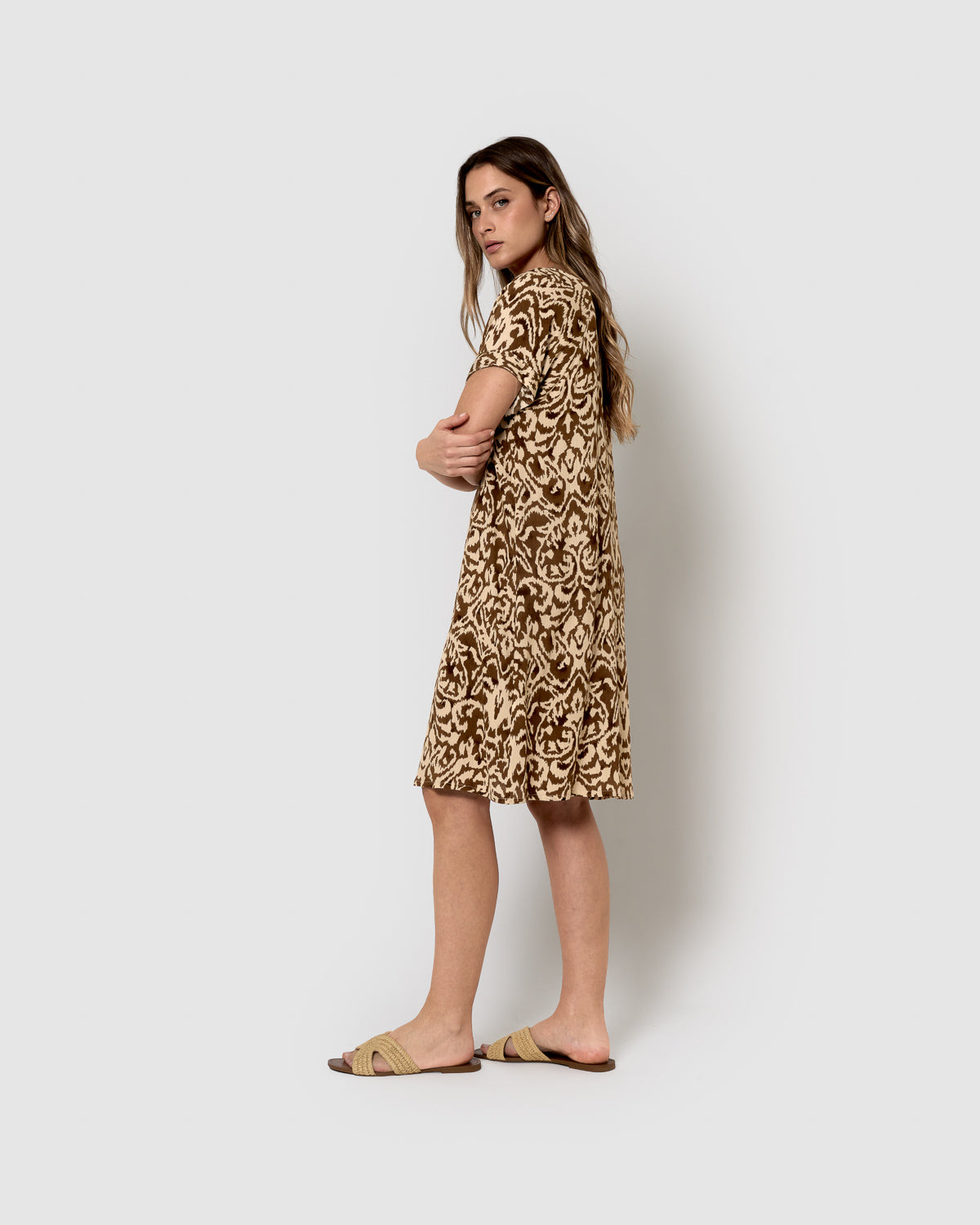 Abito corto in viscosa marrone