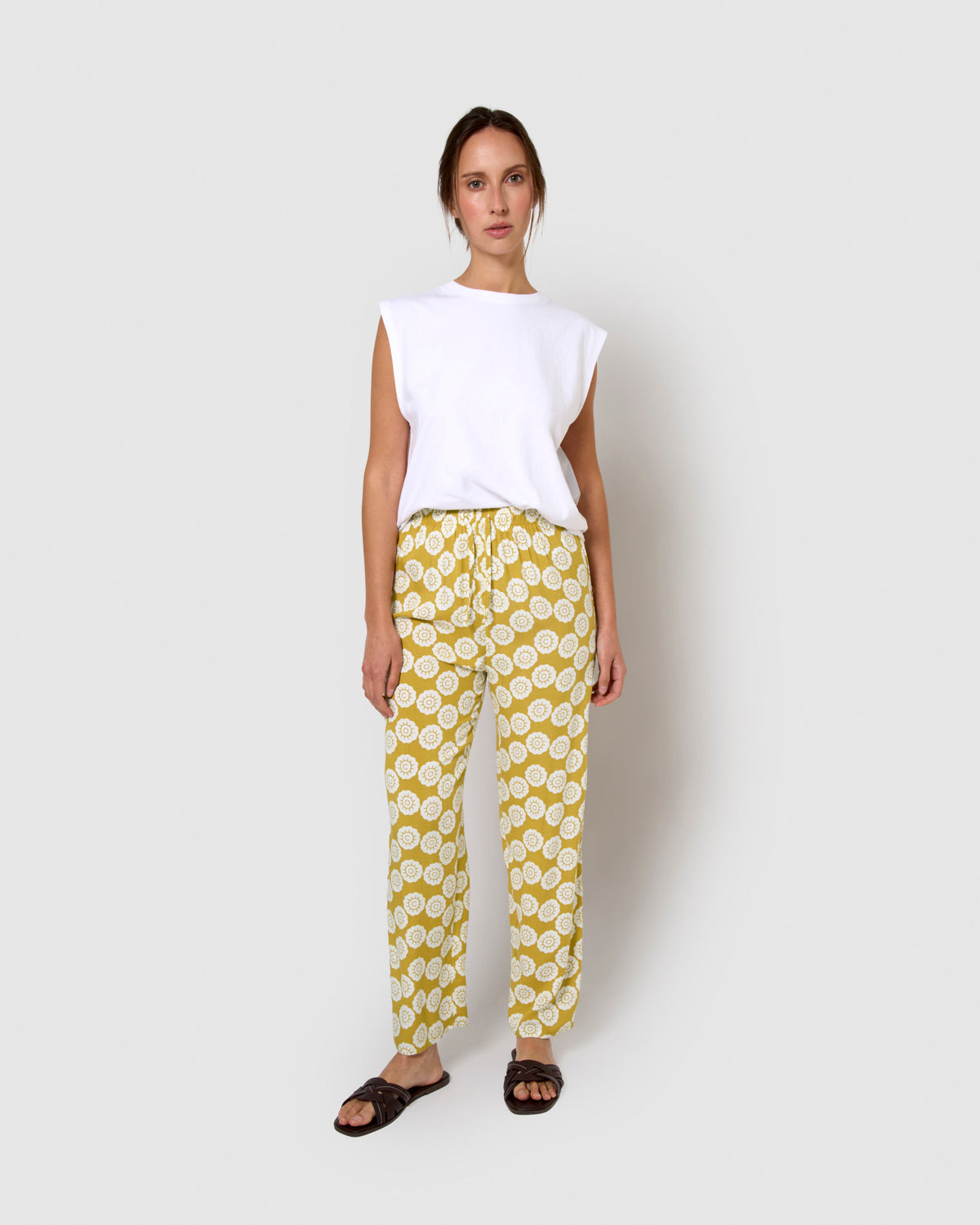 Calças de viscose com base em formato de limão